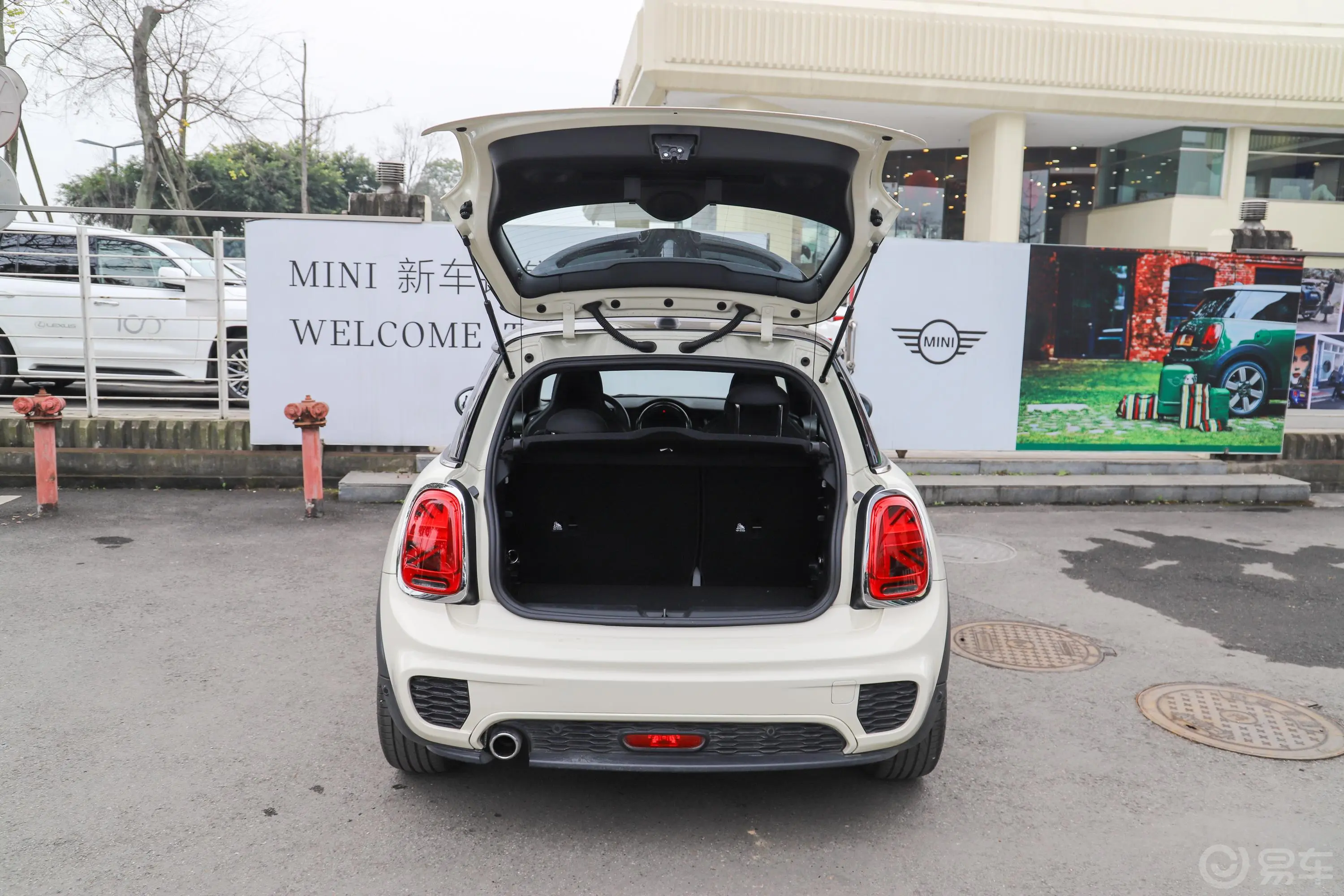 MINI1.5T COOPER 双离合 赛车手 三门版空间