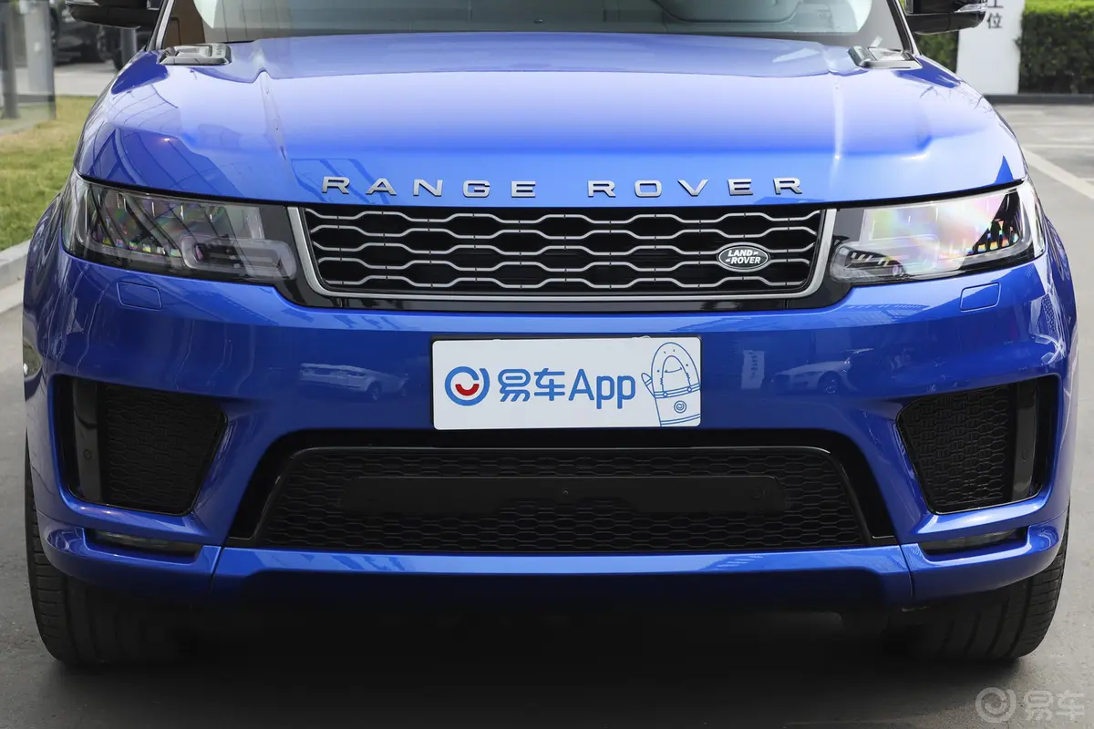 揽胜运动版3.0 L6 HSE DYNAMIC外观