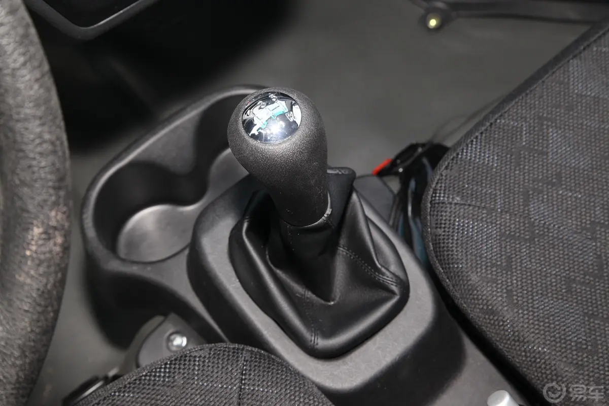 金杯T2S1.5L 手动 后单轮 3.05米标准型换挡装置