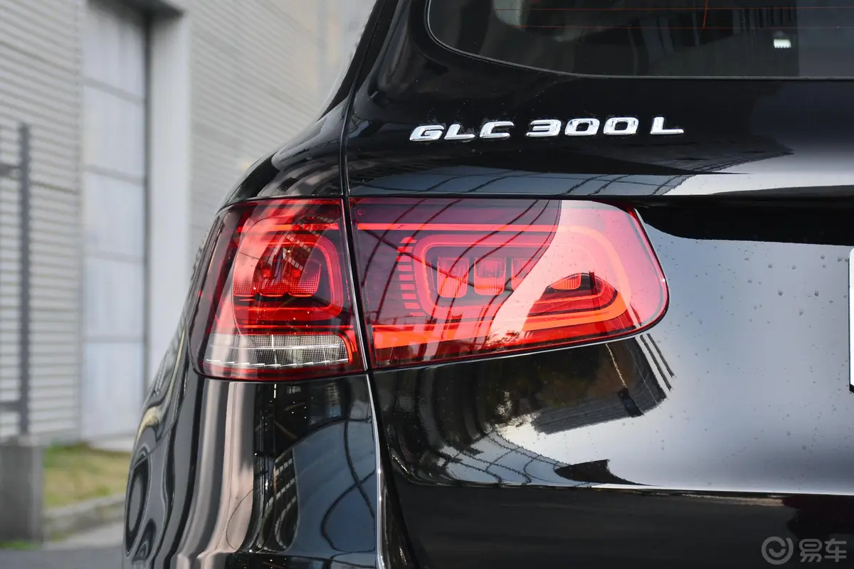 奔驰GLCGLC 300 L 4MATIC AMG-Line外观