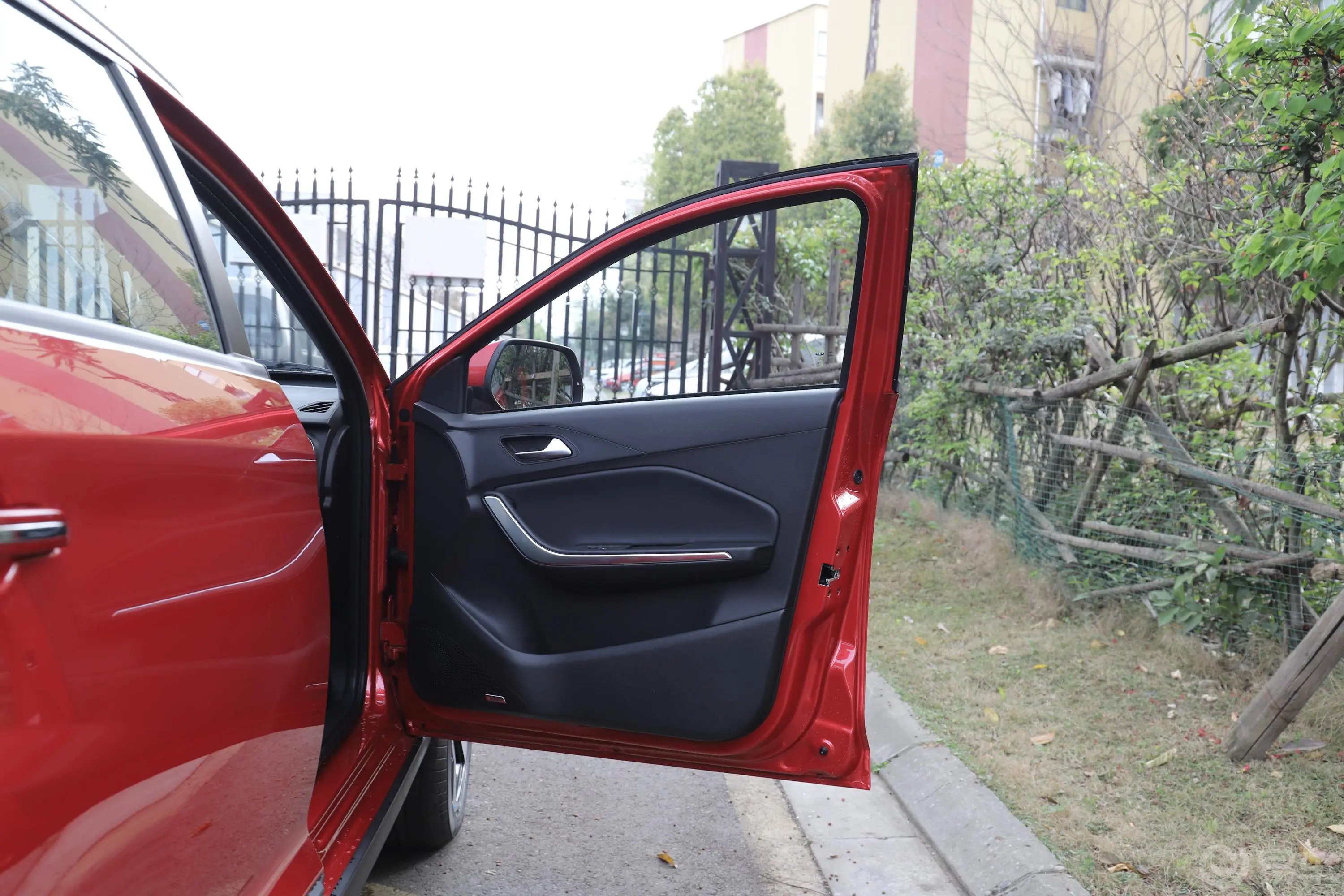 瑞虎3x质享版 1.5L 手动 尊贵型副驾驶员车门