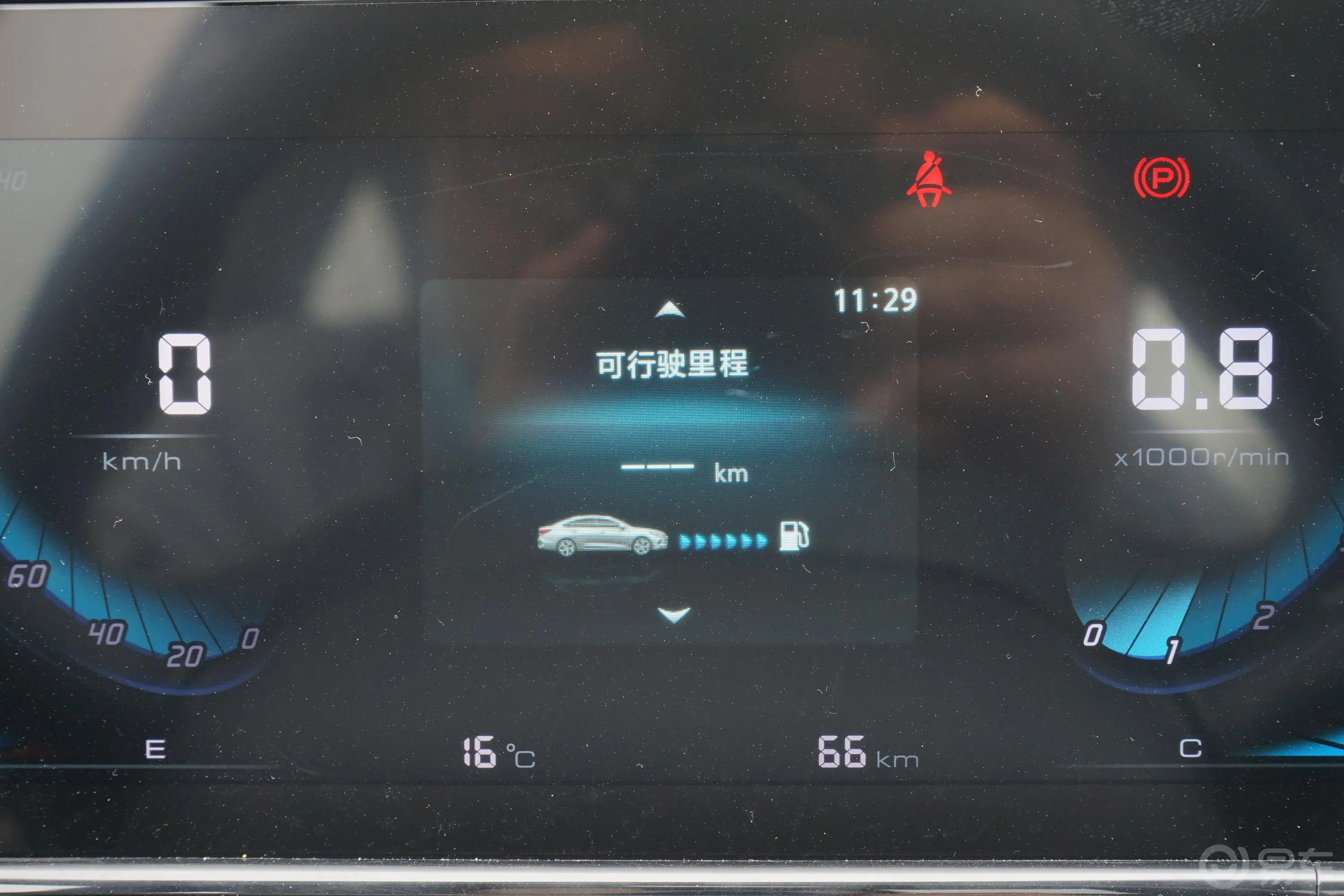 逸动PLUS 1.6L GDI 手动 豪华型内饰