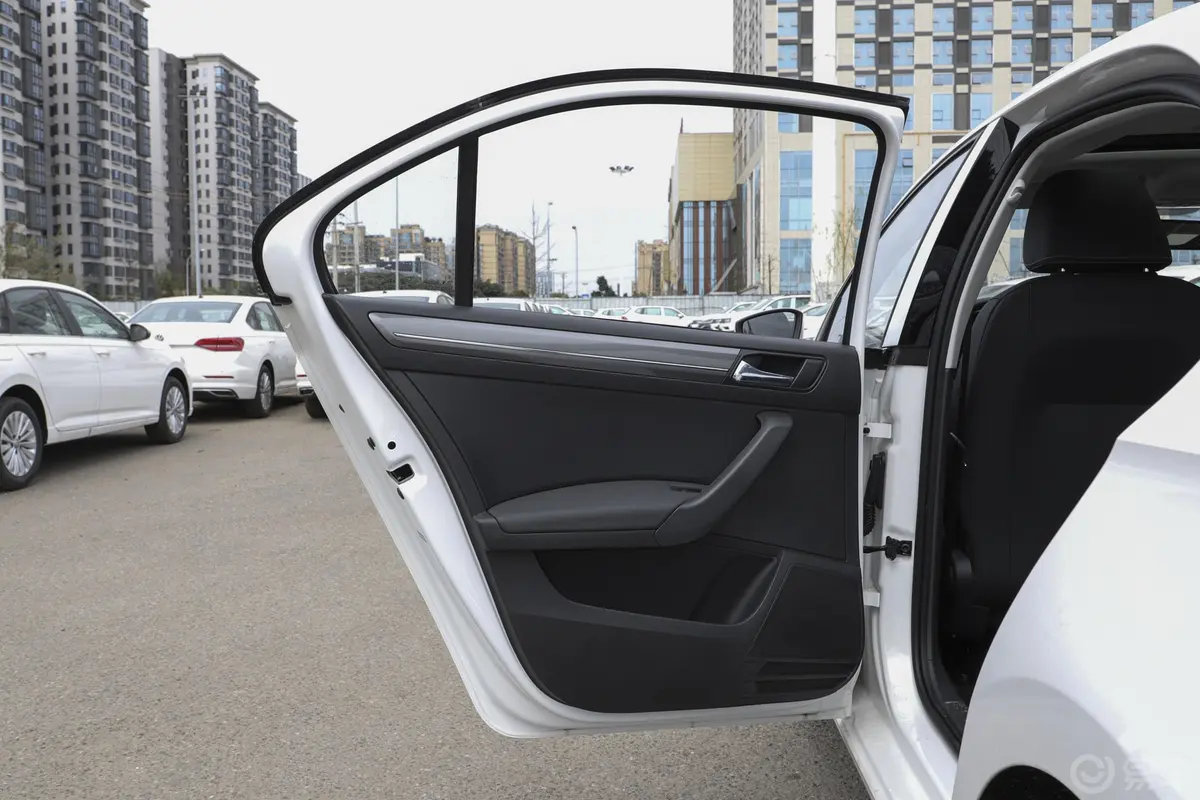 桑塔纳1.5L 手动 舒适版 国V驾驶员侧后车门