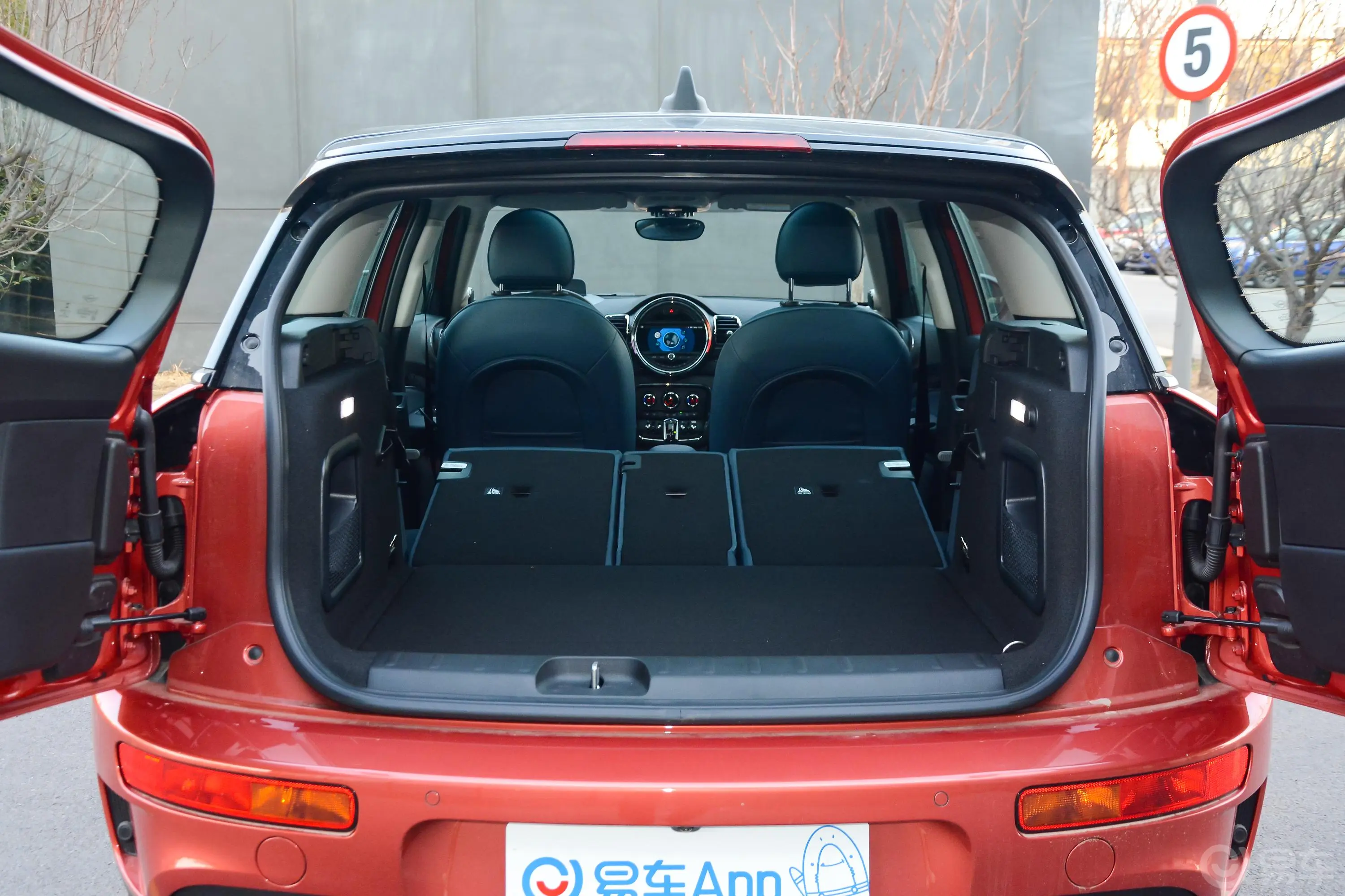 MINI CLUBMAN2.0T COOPER S空间