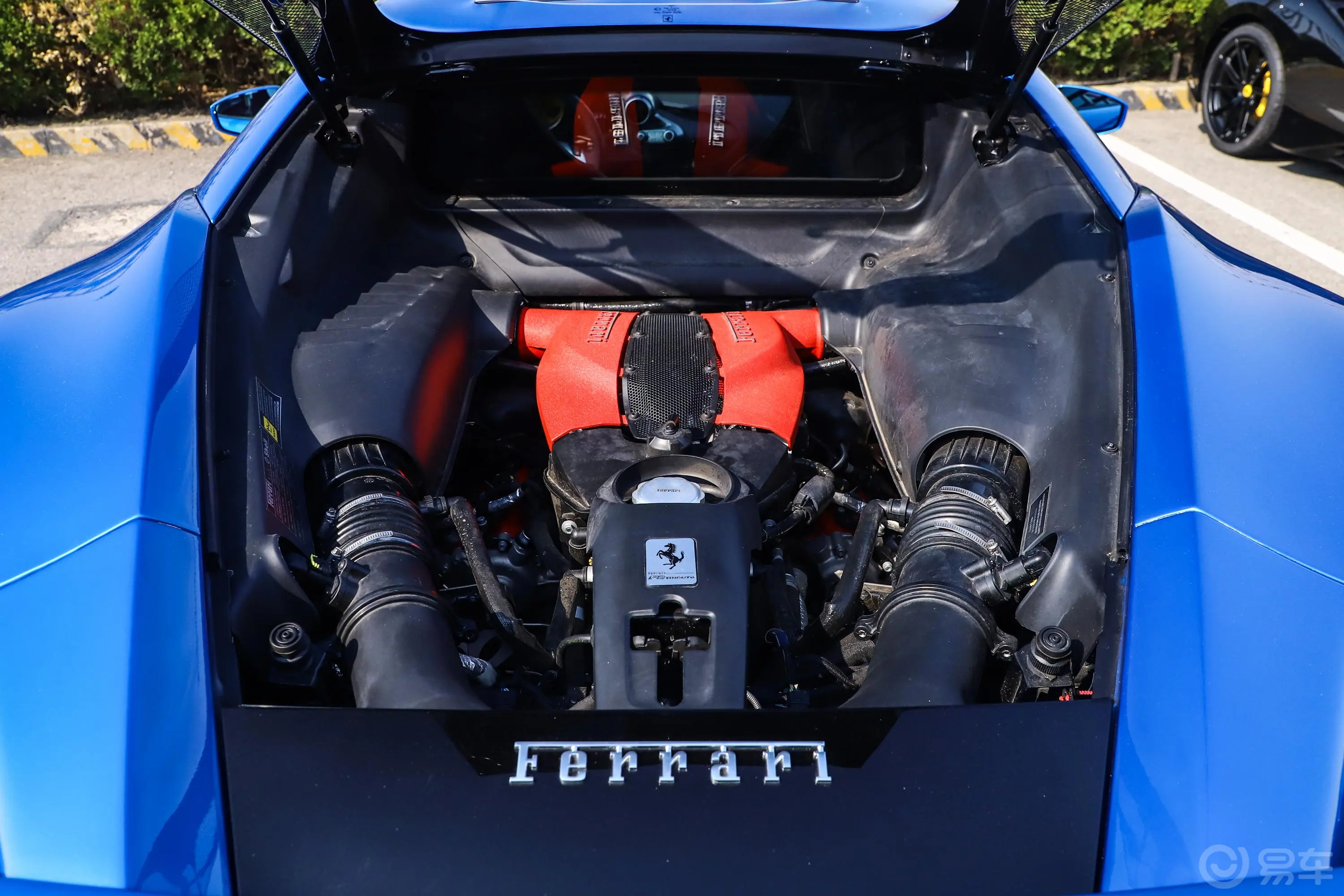法拉利F8Tributo 3.9T发动机特写