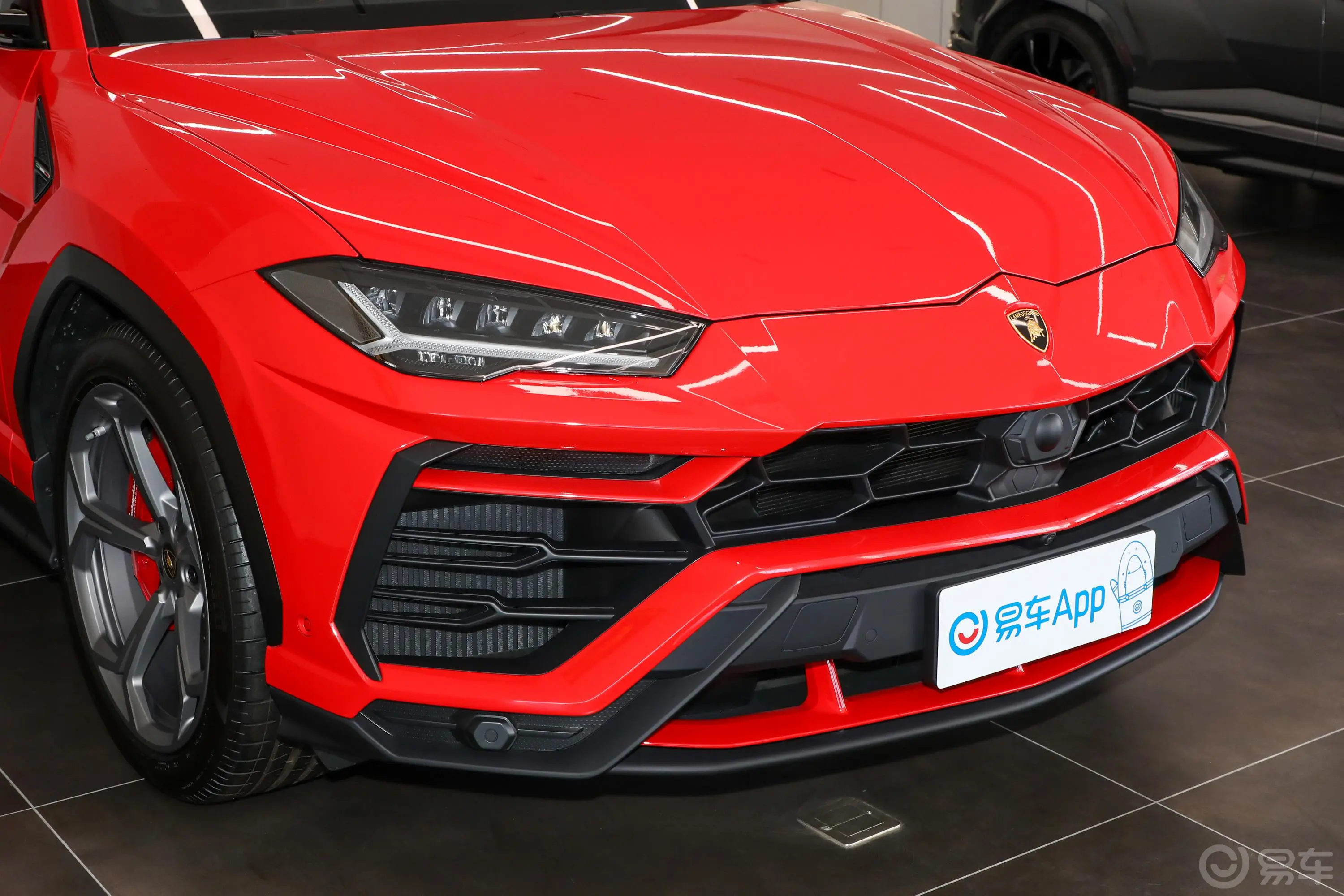 Urus4.0T V8外观