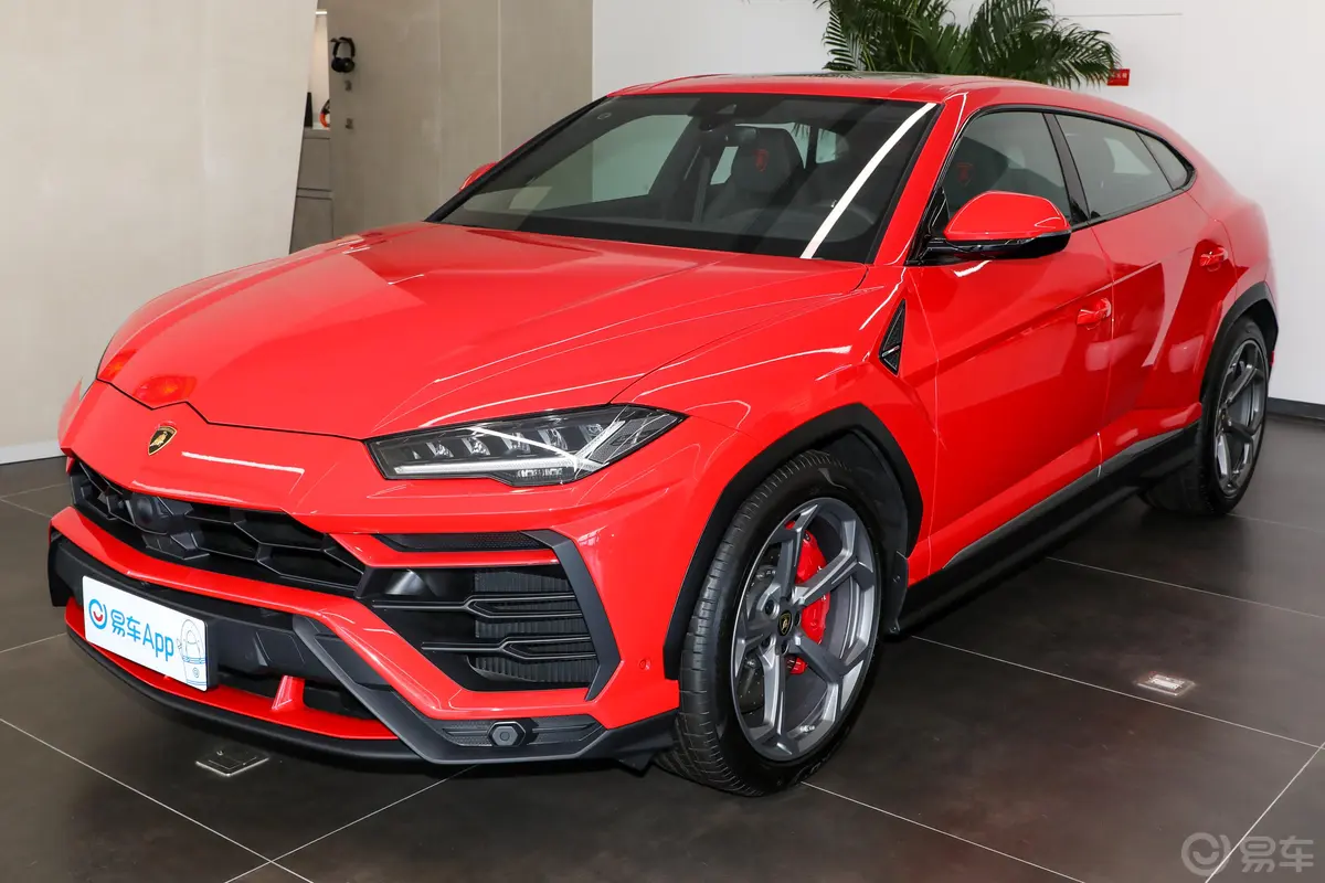 Urus4.0T V8外观