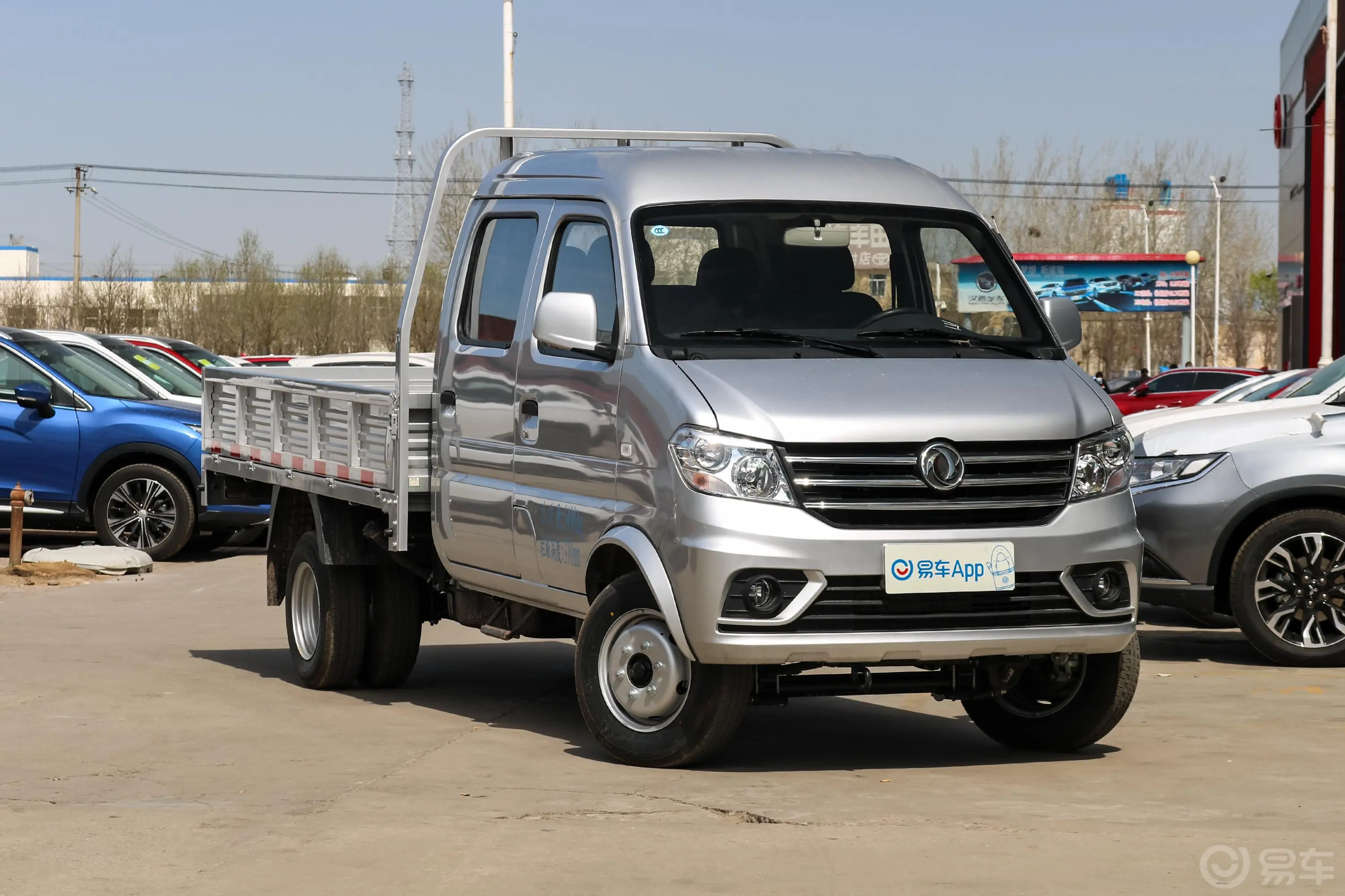 东风小康D521.5L 手动 后双轮豪华型DK15 国VI外观