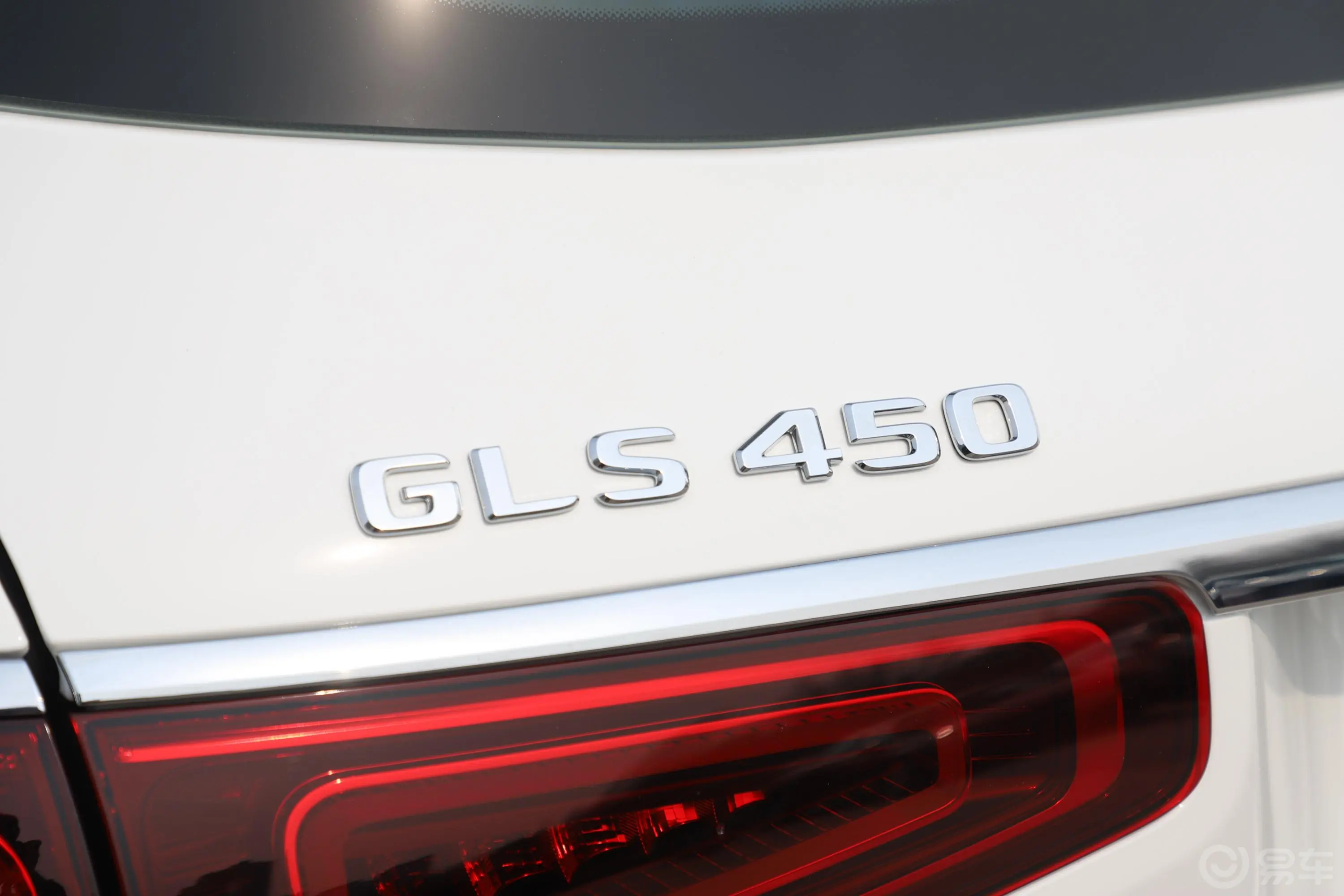 奔驰GLSGLS 450 4MATIC 动感型外观