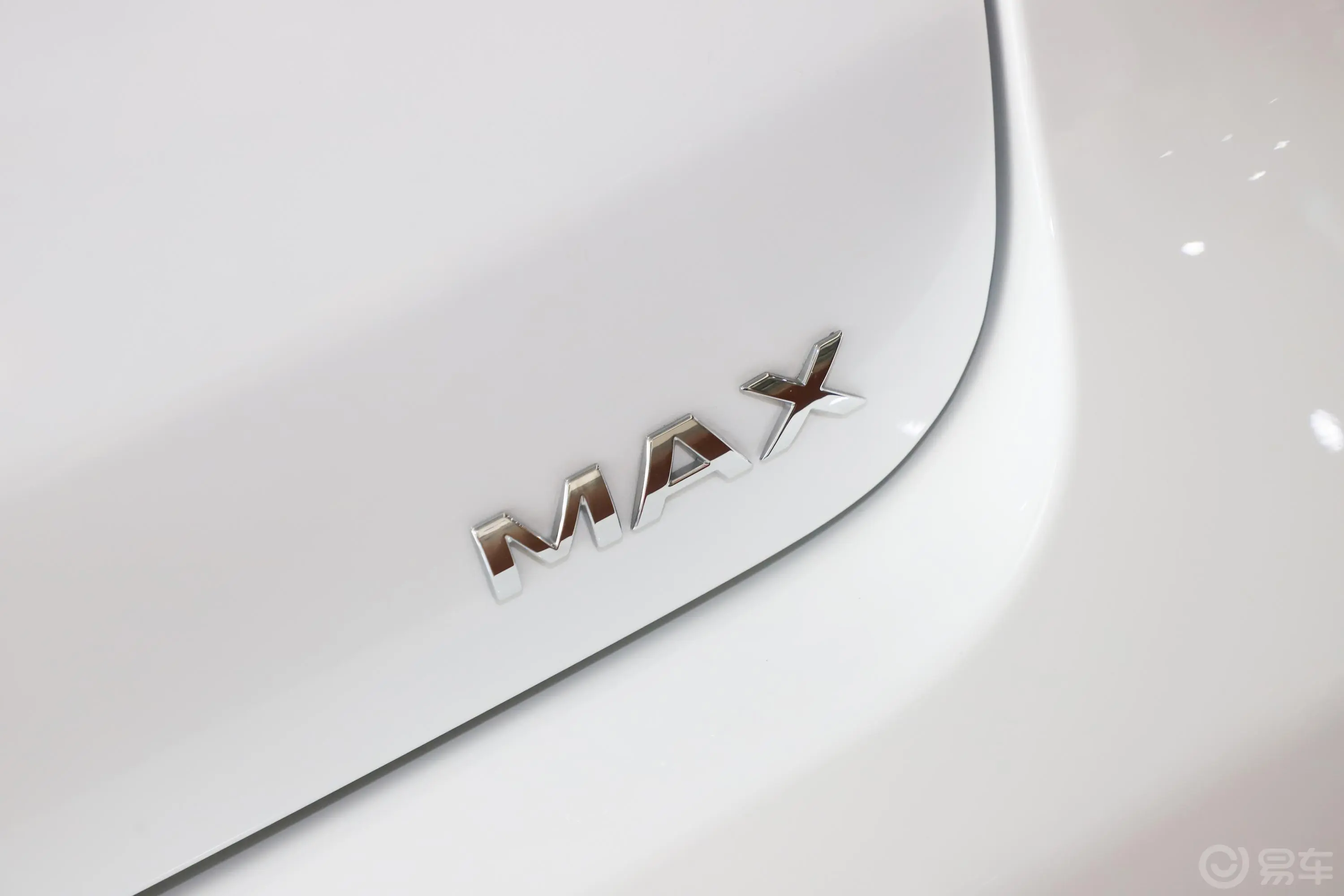 宋MAX1.5TI 双离合 智联睿耀版 7座 国VI外观