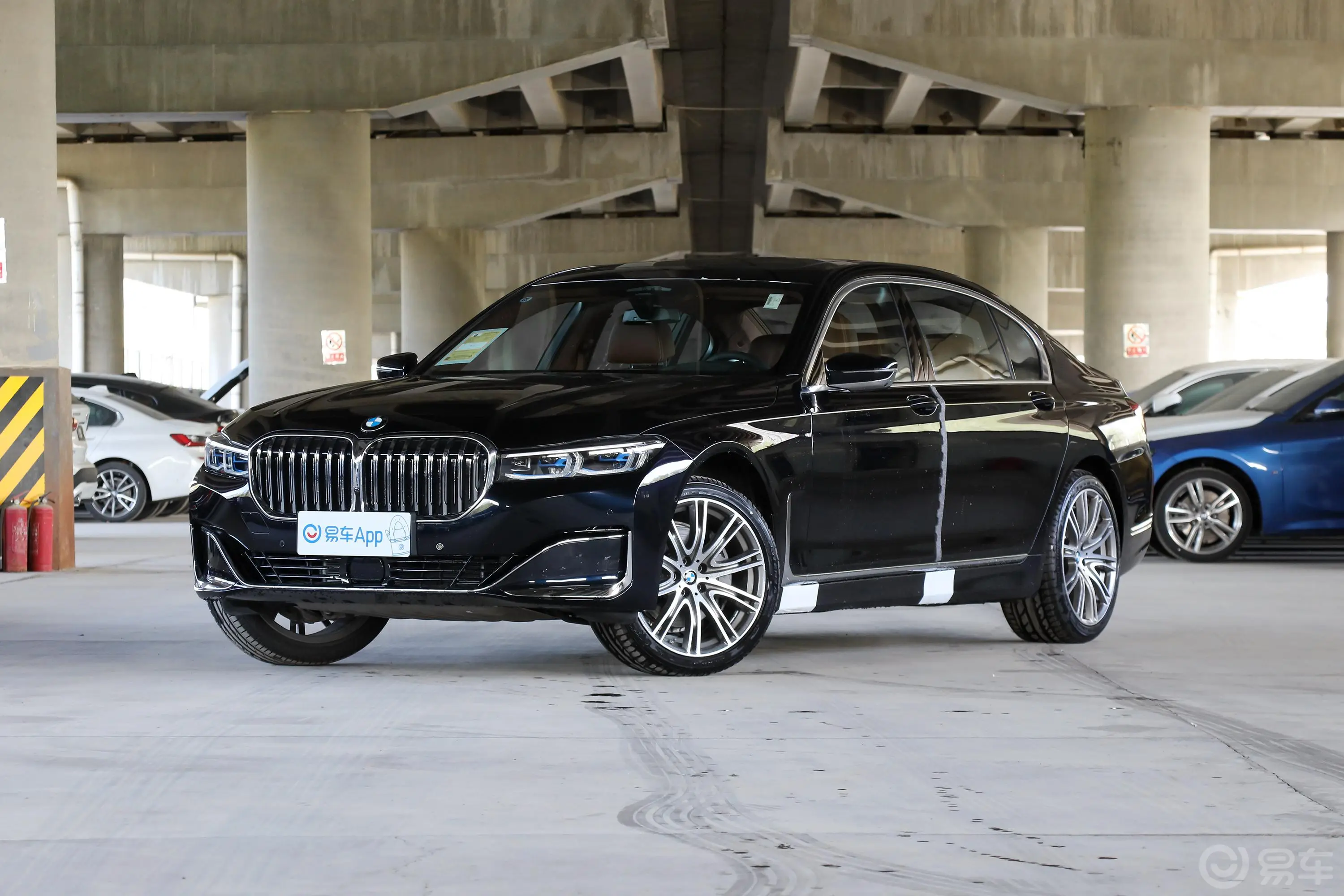 宝马7系改款 740Li xDrive 行政型 豪华套装外观