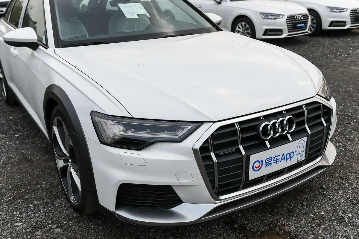 奥迪A6Allroad quattro 探索家 55 TFSI 尊享越野型外观