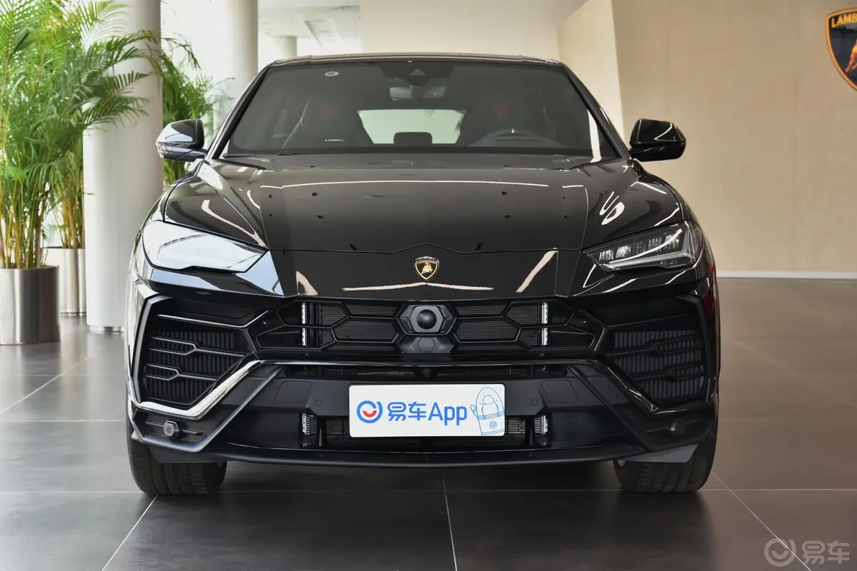 Urus4.0T V8外观