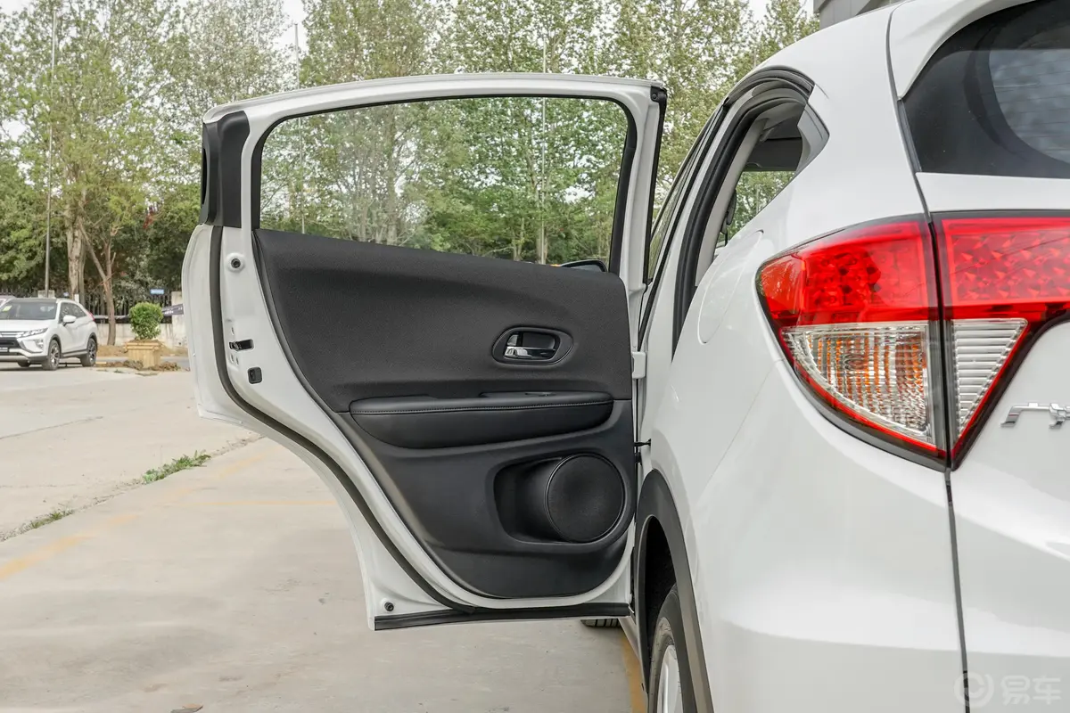 缤智1.5L 手动 舒适版 国V驾驶员侧后车门