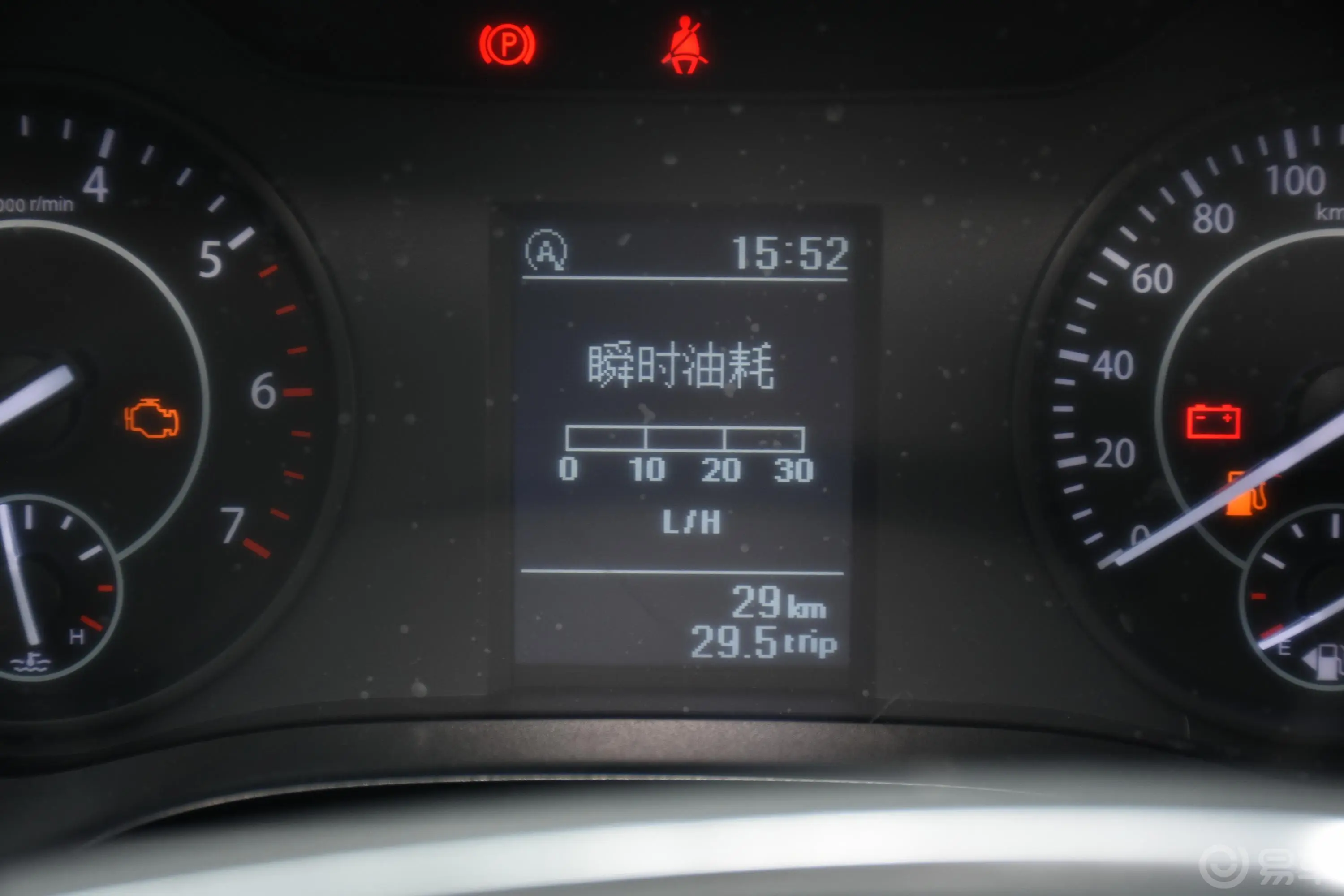 域虎92.0T 手动 四驱 舒享型 汽油内饰