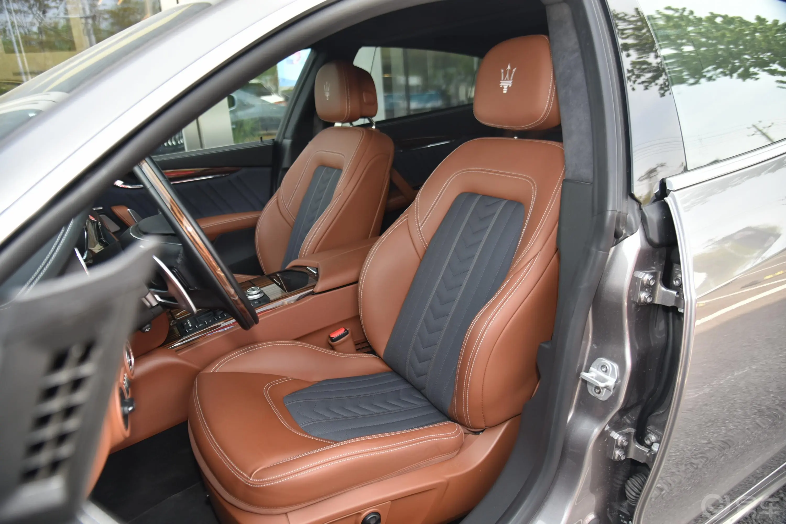 Quattroporte430Hp 豪华版 国VI驾驶员座椅