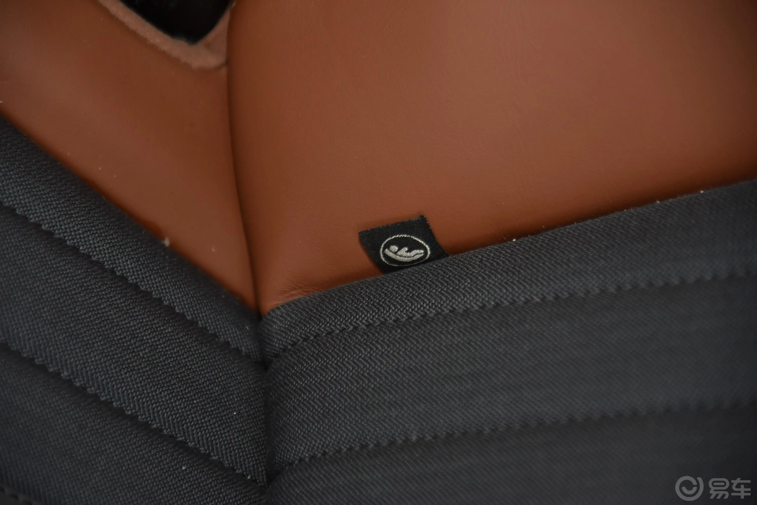 Quattroporte430Hp 豪华版 国VI儿童座椅接口