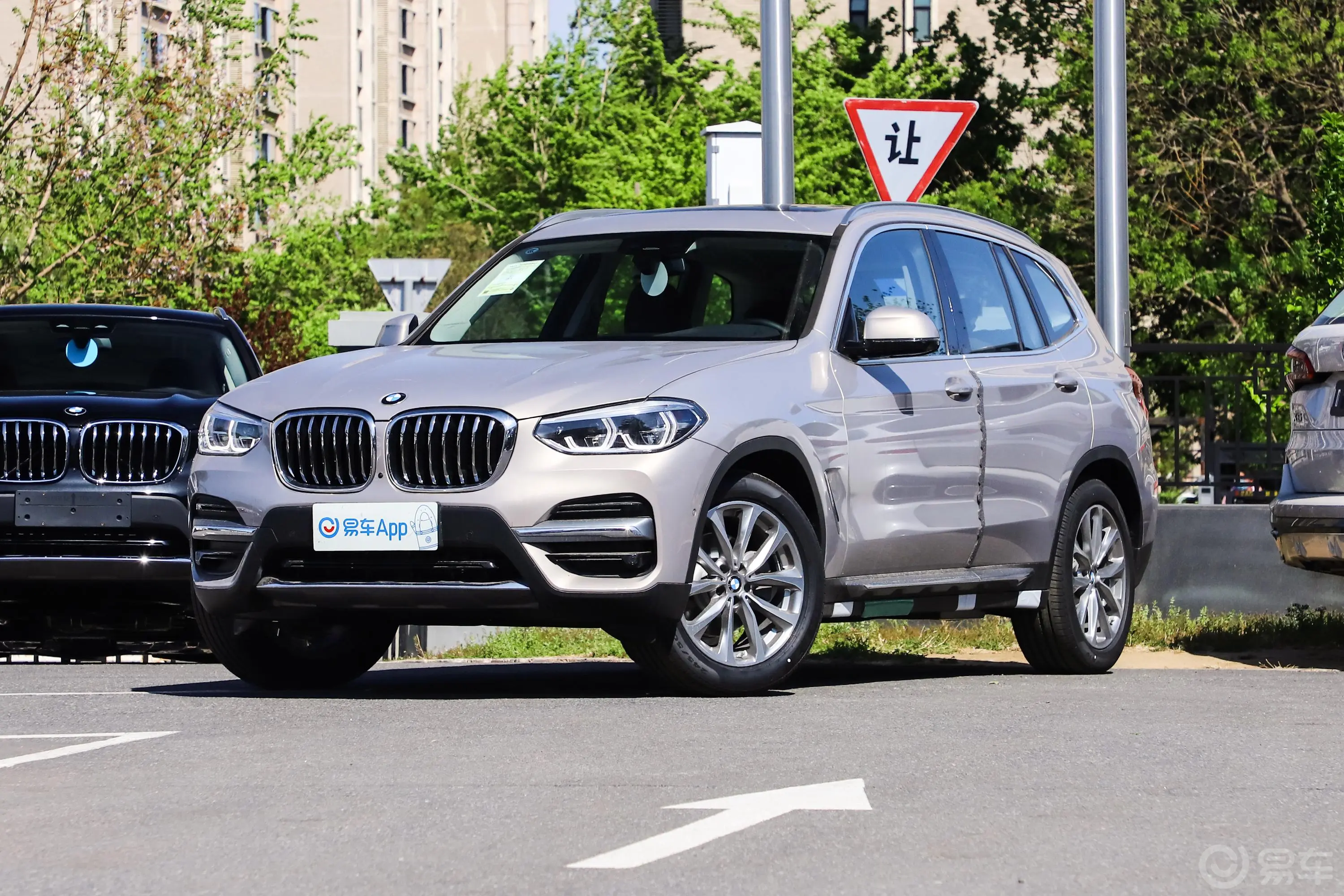 宝马X3xDrive 28i 豪华套装外观