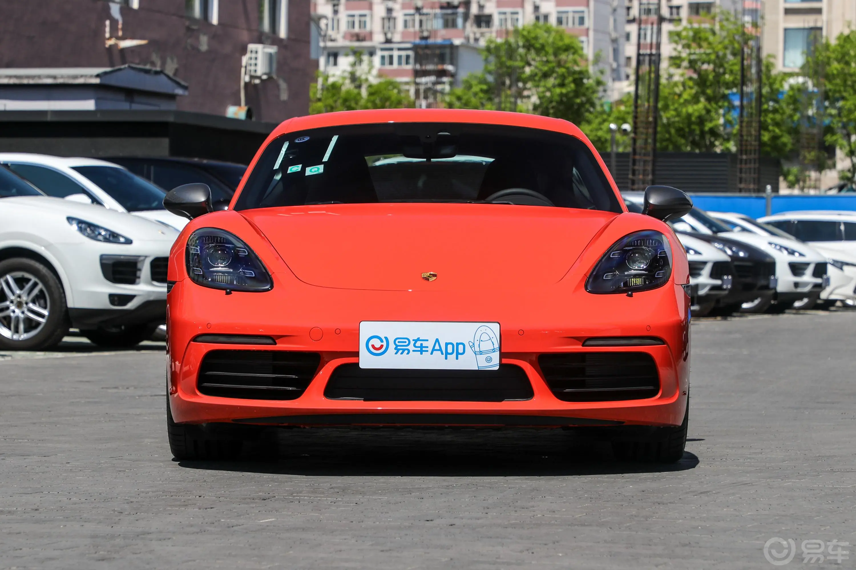 保时捷718Cayman T 2.0T正前水平