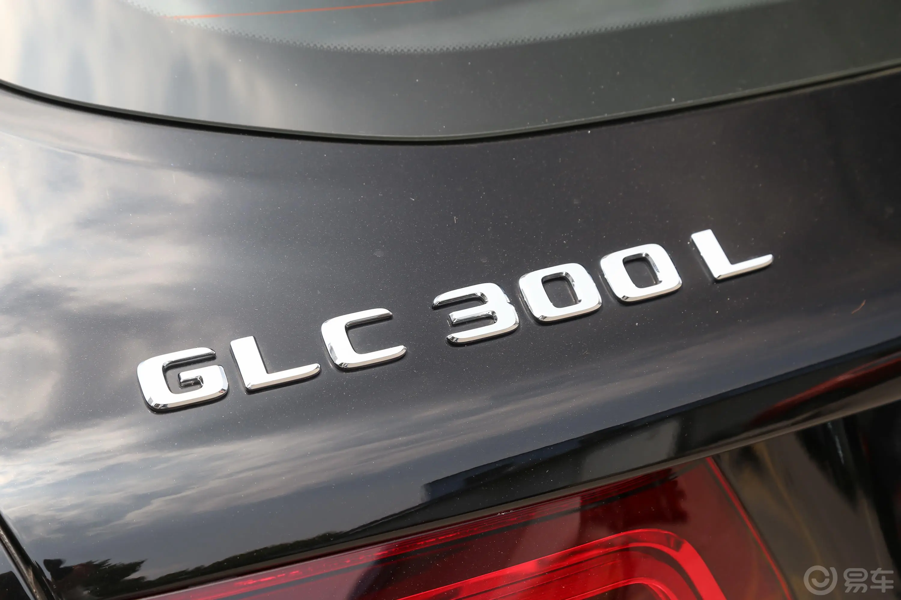 奔驰GLC改款 GLC 300 L 4MATIC 豪华型外观