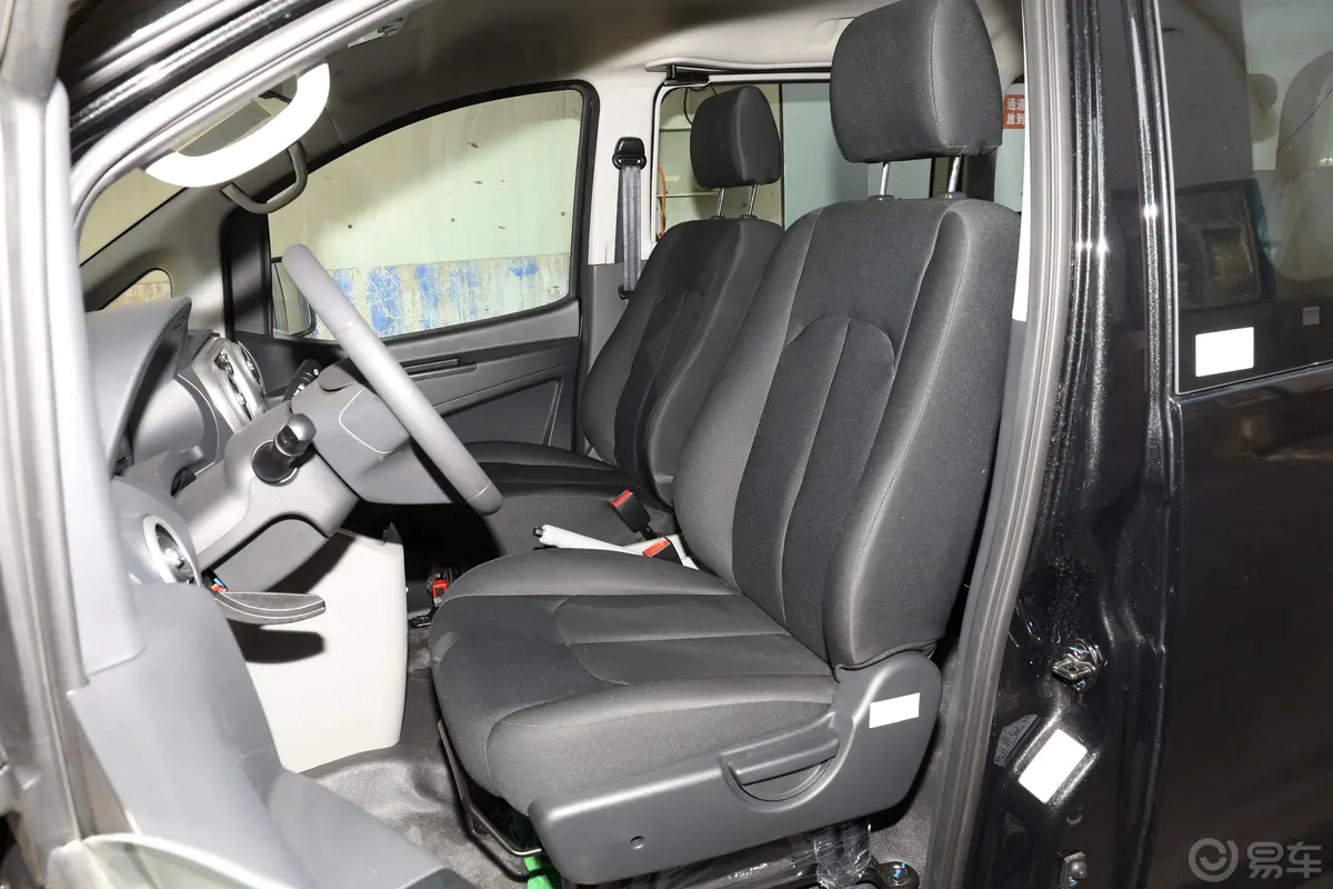 瑞风M3创客版 1.8L 豪华智能型 7座 国VI驾驶员座椅