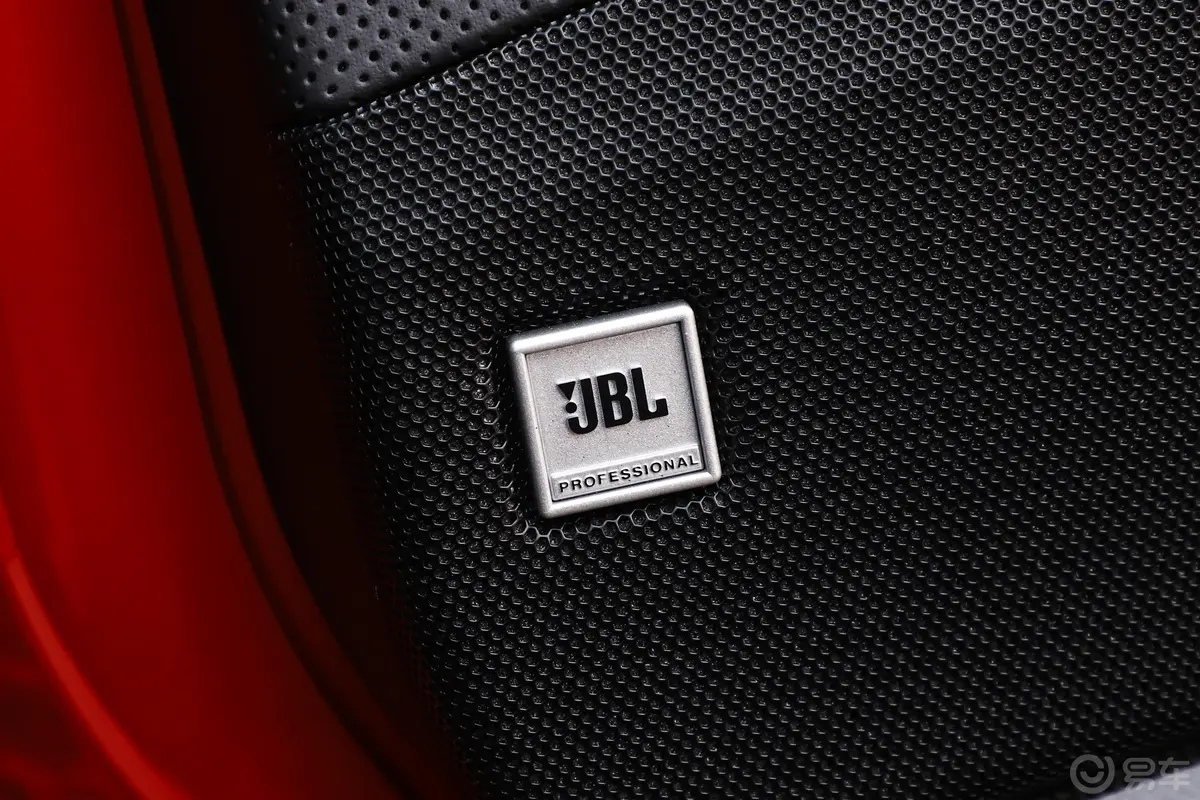 法拉利8126.5L GTS音响和品牌