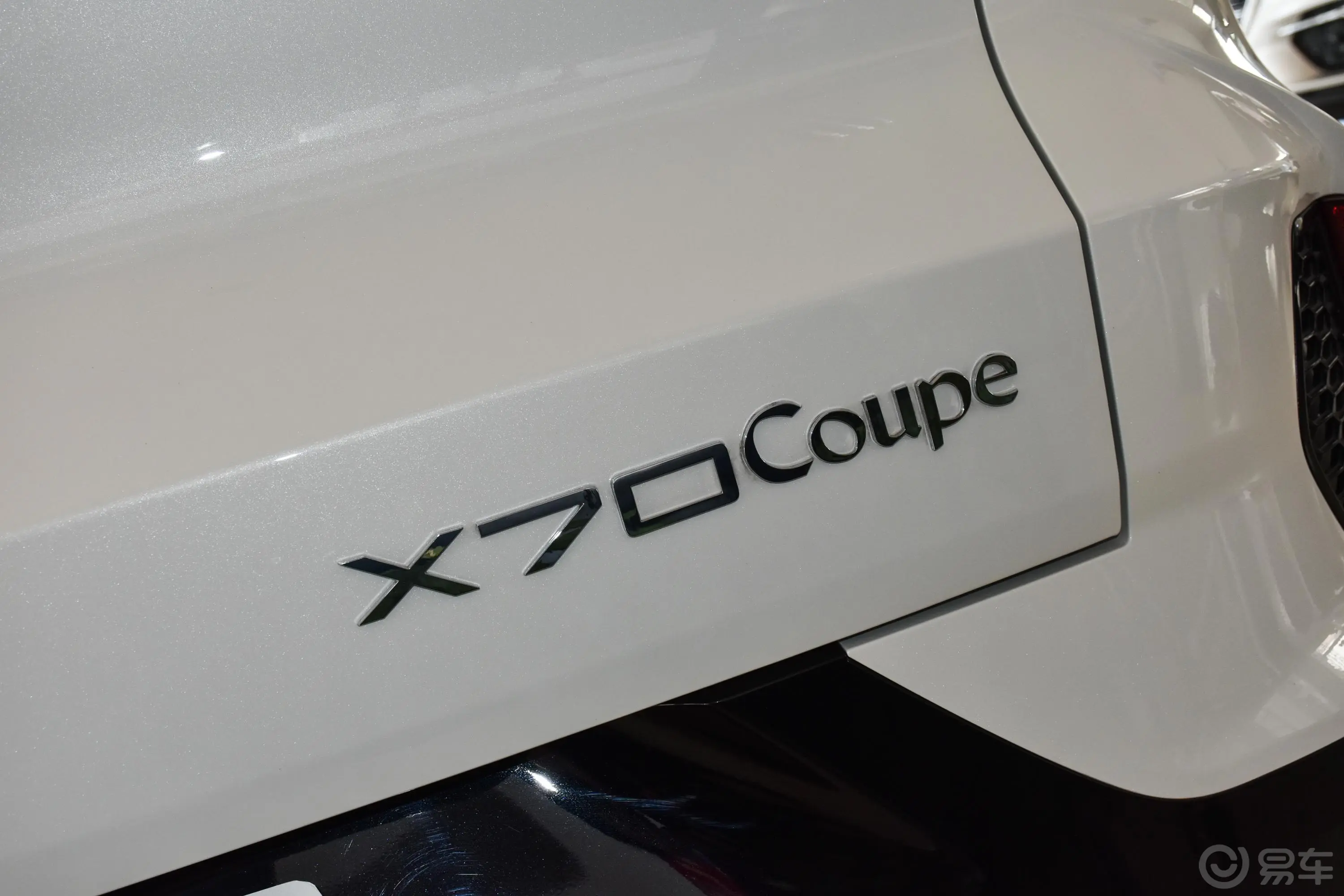 捷途X70 Coupe1.6T 双离合 驭Cool外观