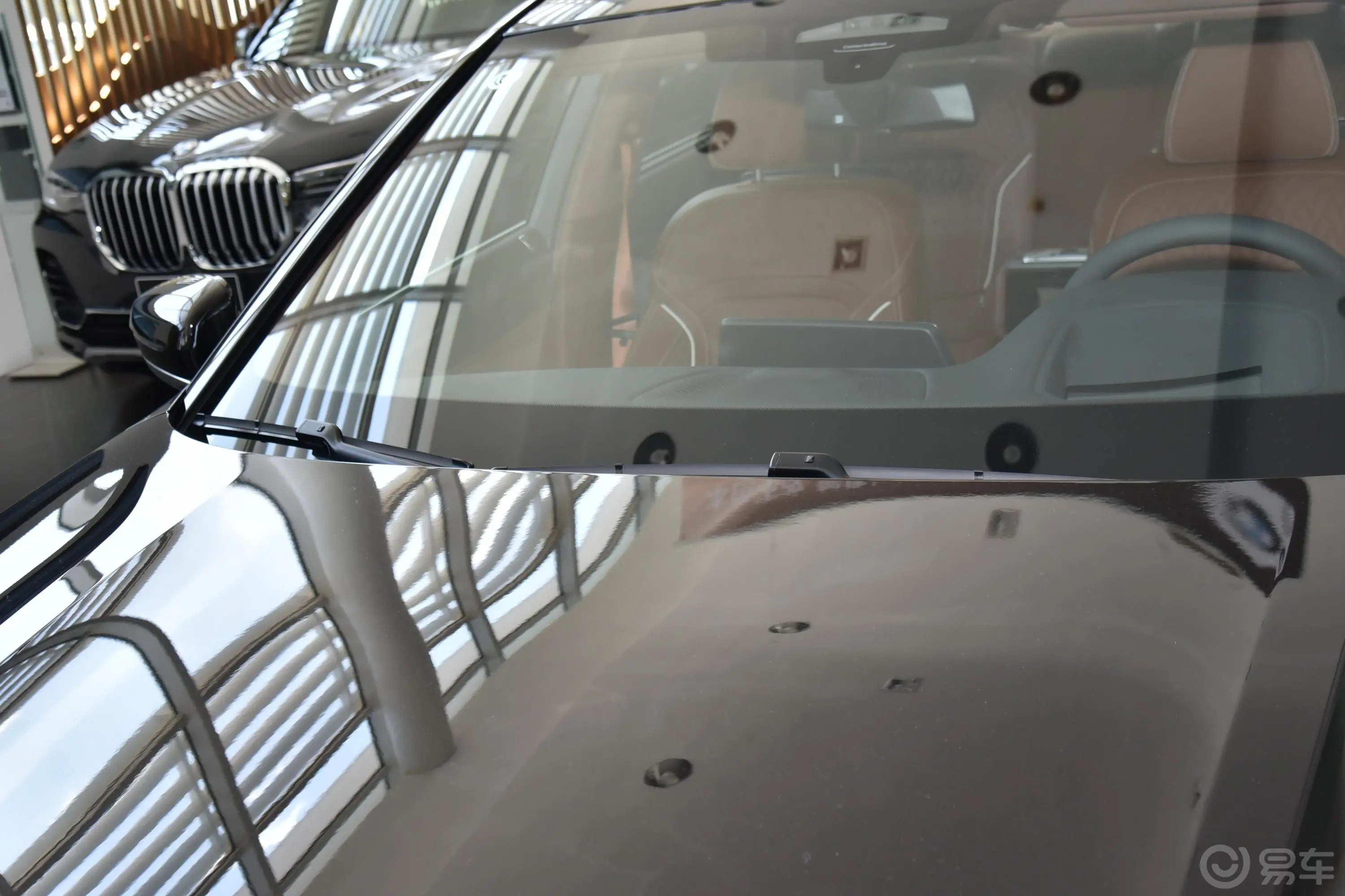 宝马7系改款 750Li xDrive V8 豪华套装雨刷器