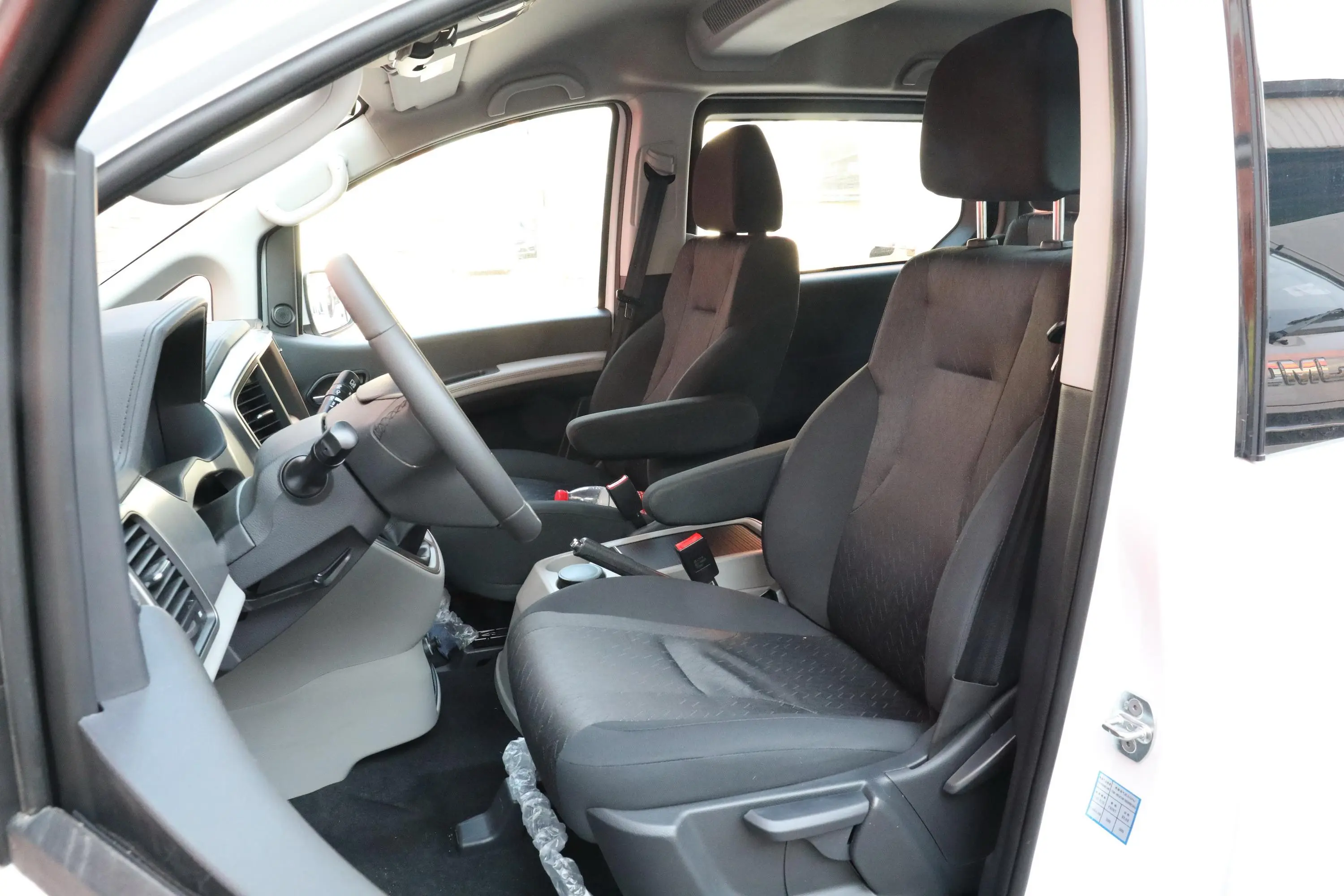 瑞风M4商旅系列 2.0L 手动 商务型 汽油 国VI驾驶员座椅