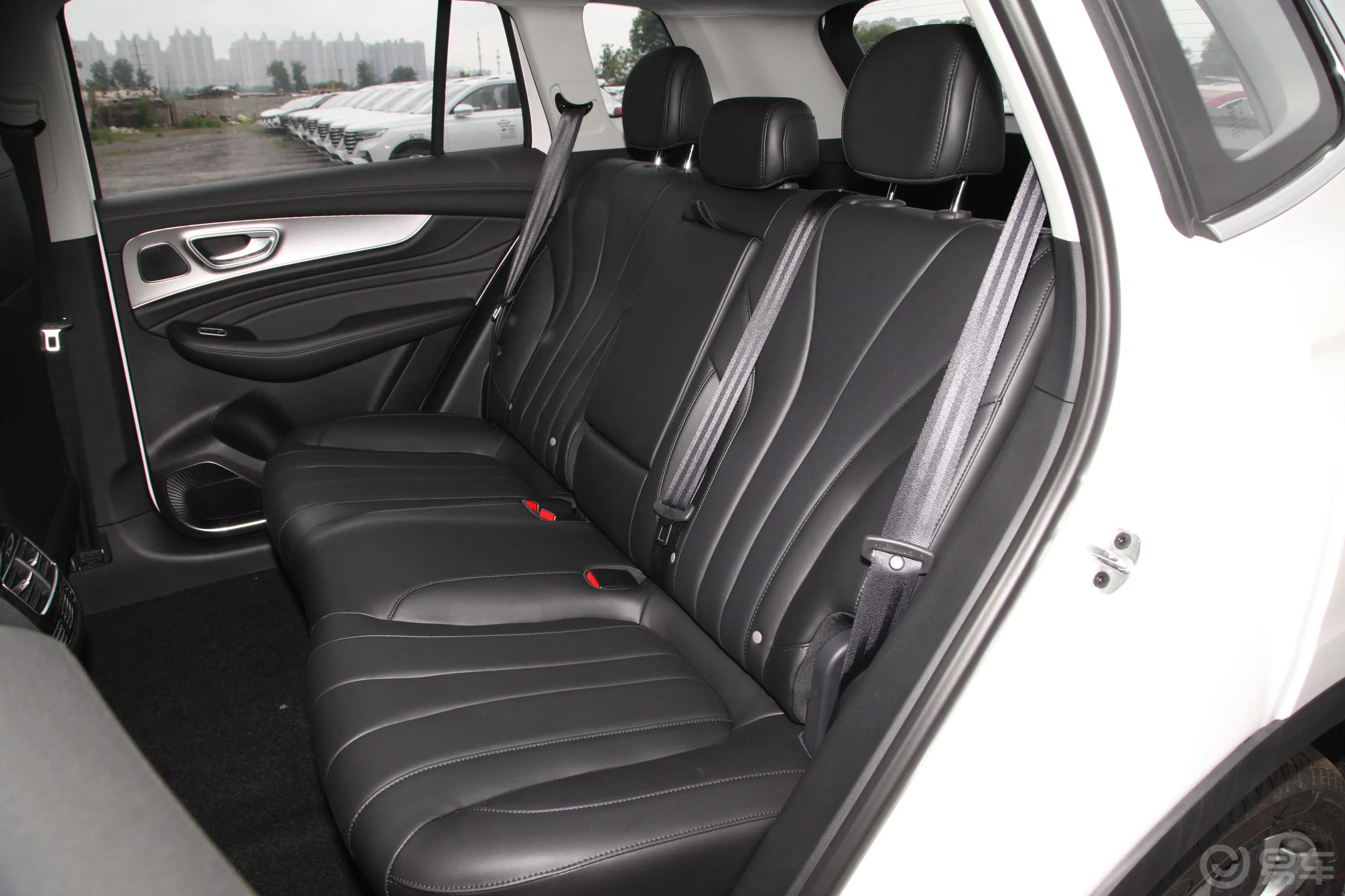 荣威RX5 MAX300TGI 手自一体 智驾健康舱版后排座椅