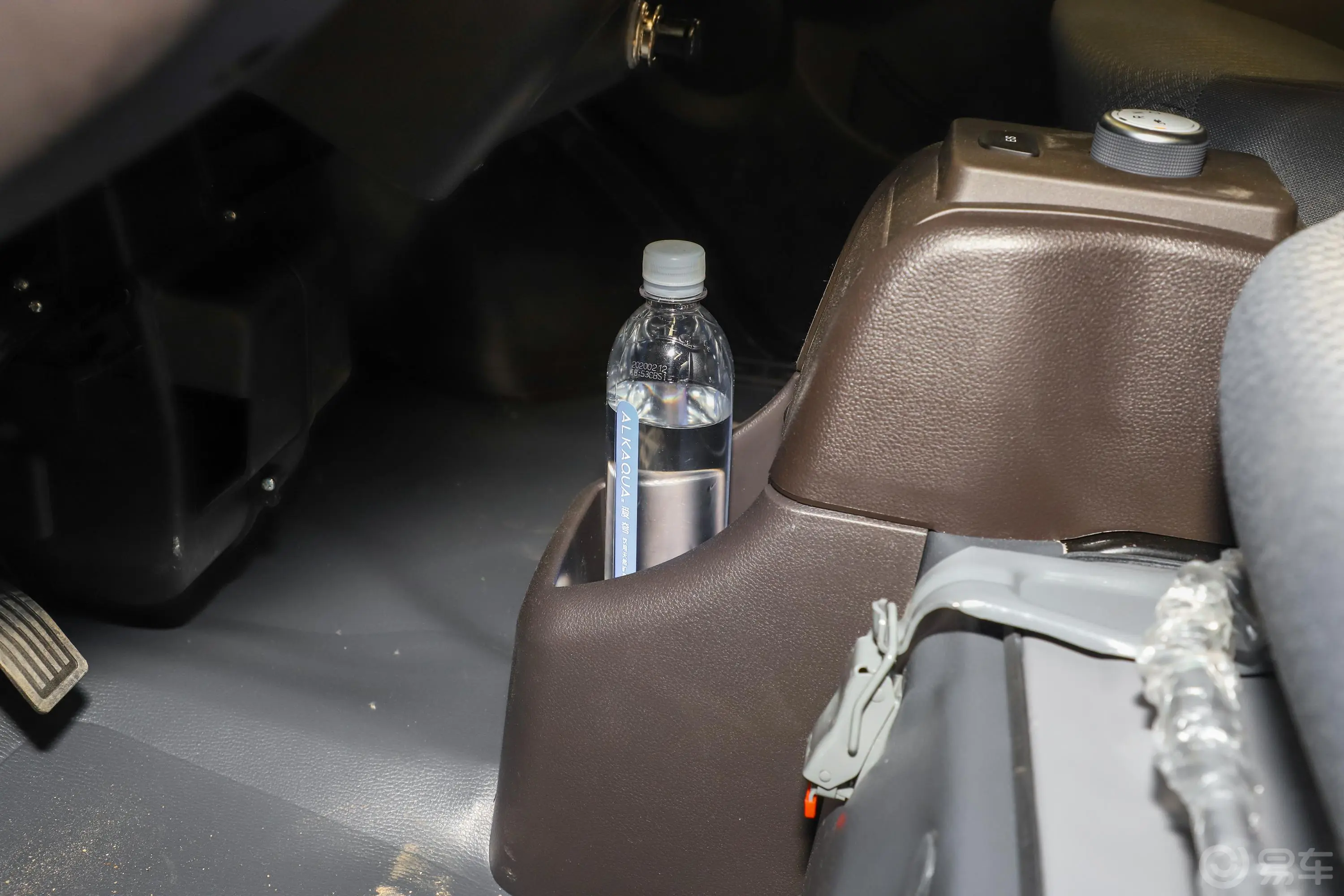 五菱荣光EV300KM 封窗版基本型 5座内饰