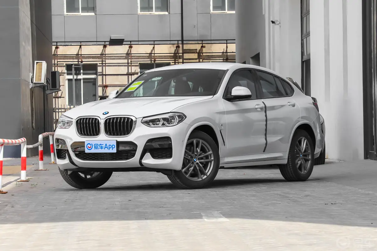 宝马X4xDrive25i M运动套装外观