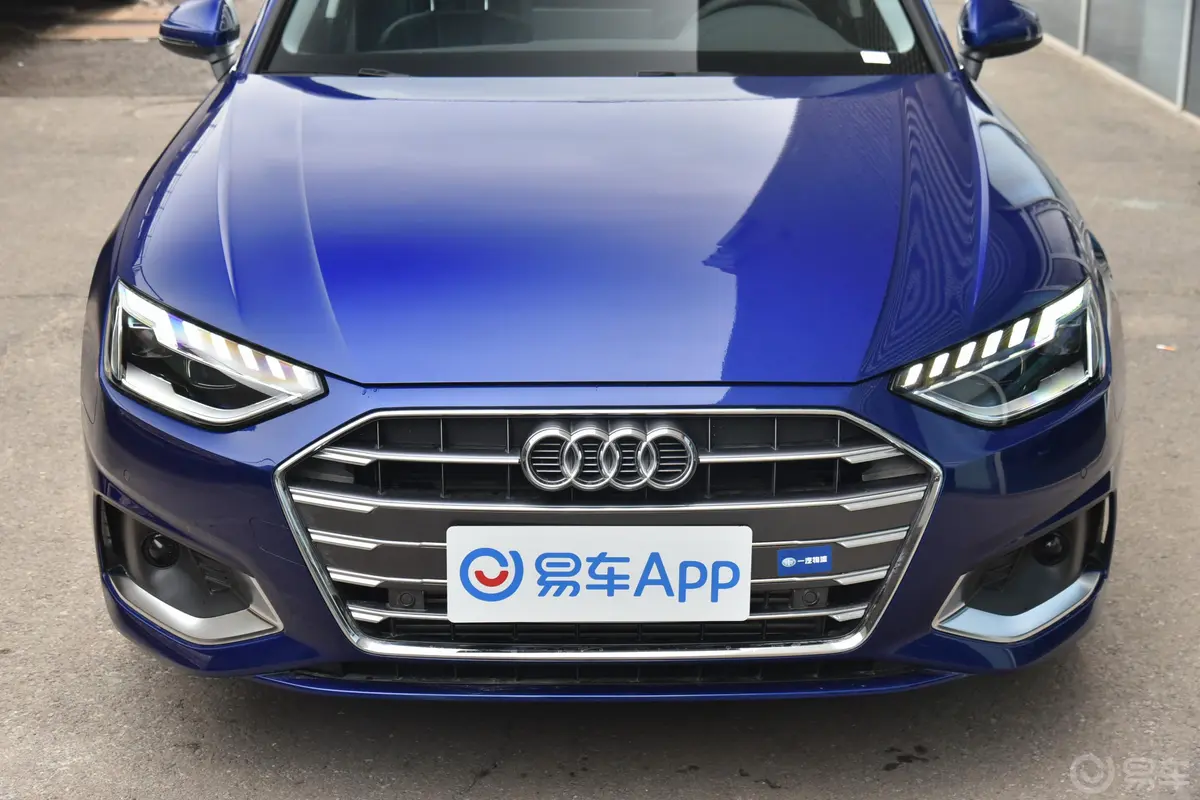 奥迪A4L40 TFSI 豪华致雅型外观