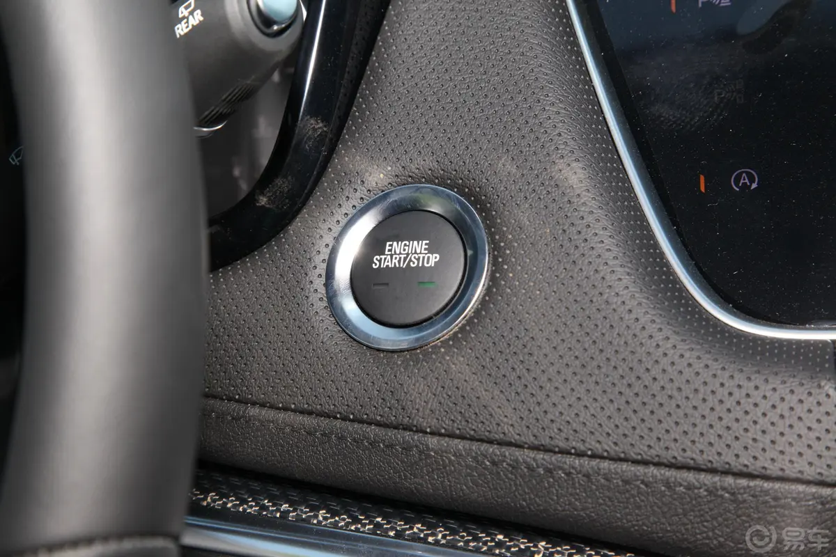 凯迪拉克XT5改款 28T 四驱 领先运动型钥匙孔或一键启动按键
