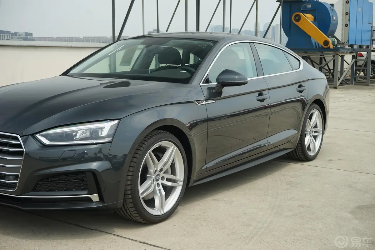 奥迪A5Sportback 45 TFSI quattro 运动版 国VI外观