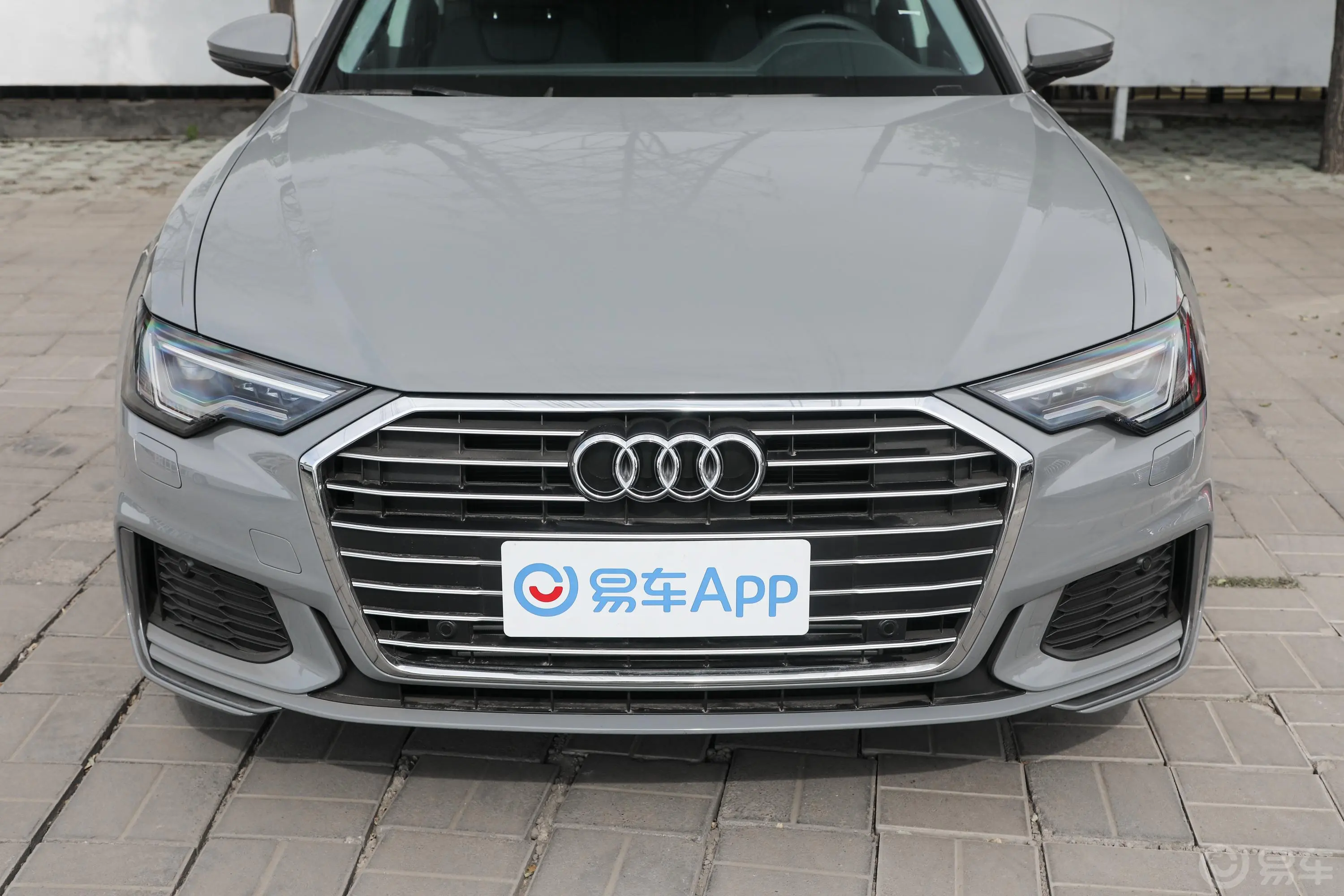 奥迪A6Avant 先锋派 45 TFSI 臻选动感型外观