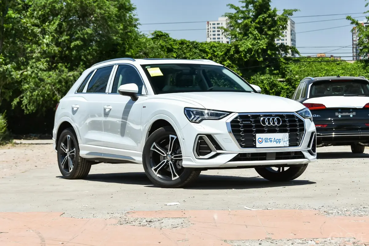 奥迪Q345 TFSI quattro 豪华动感型主驾驶后视镜背面