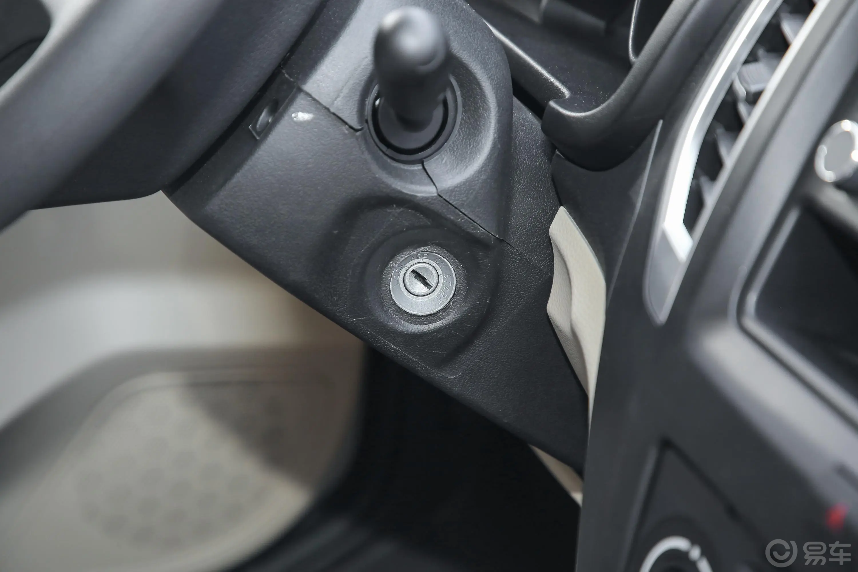 新豹T3载货汽车N1 1.2L 单排单后轮 标准版（5.13米） SC1031TMD62 汽油 国VI钥匙孔或一键启动按键