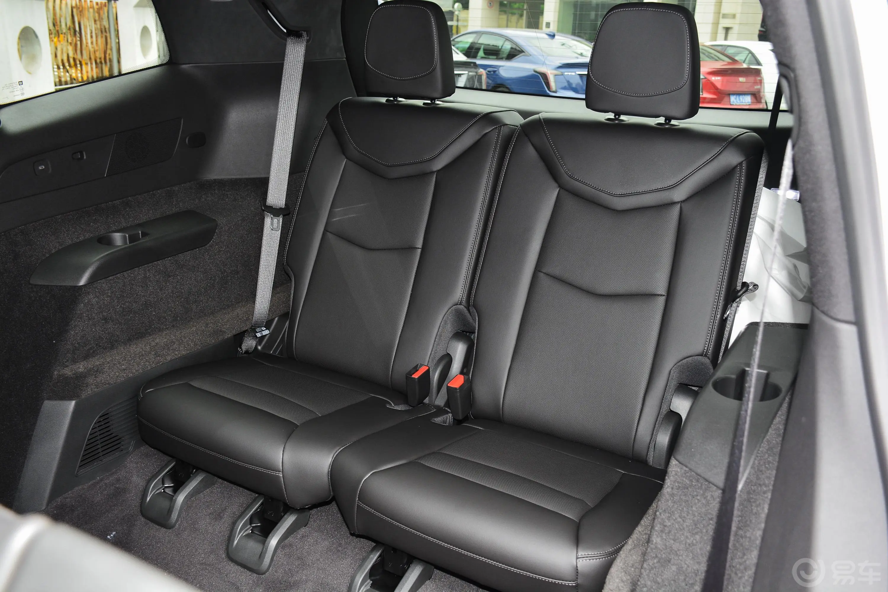 凯迪拉克XT6改款 28T 两驱 豪华型 6座第三排座椅