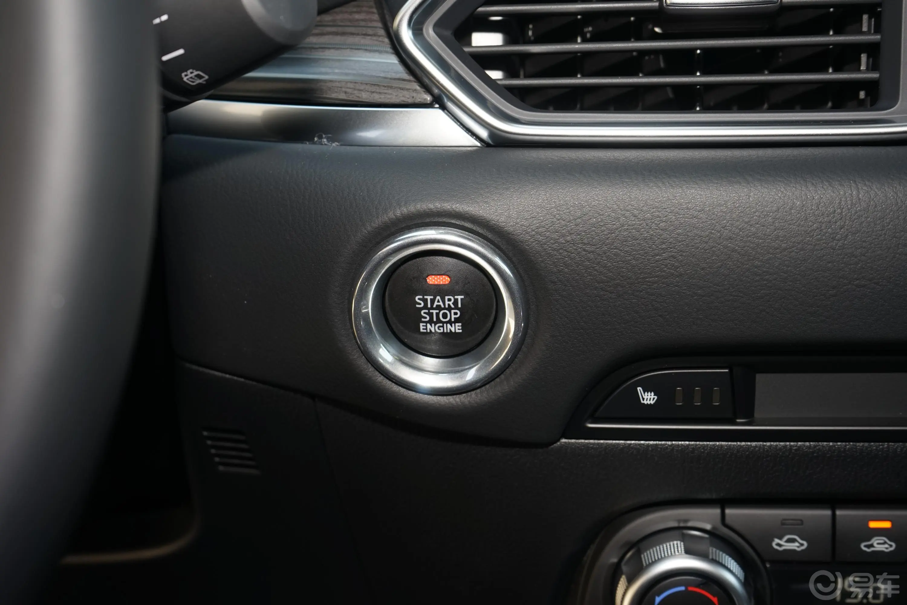 马自达CX-5改款 2.5L 手自一体 两驱 智尊型钥匙孔或一键启动按键