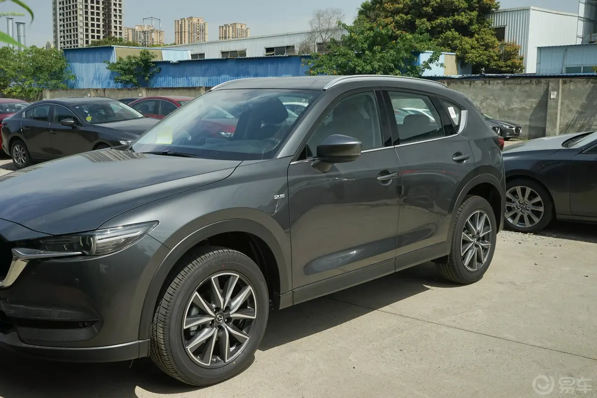 马自达CX-5改款 2.5L 手自一体 两驱 智尊型外观