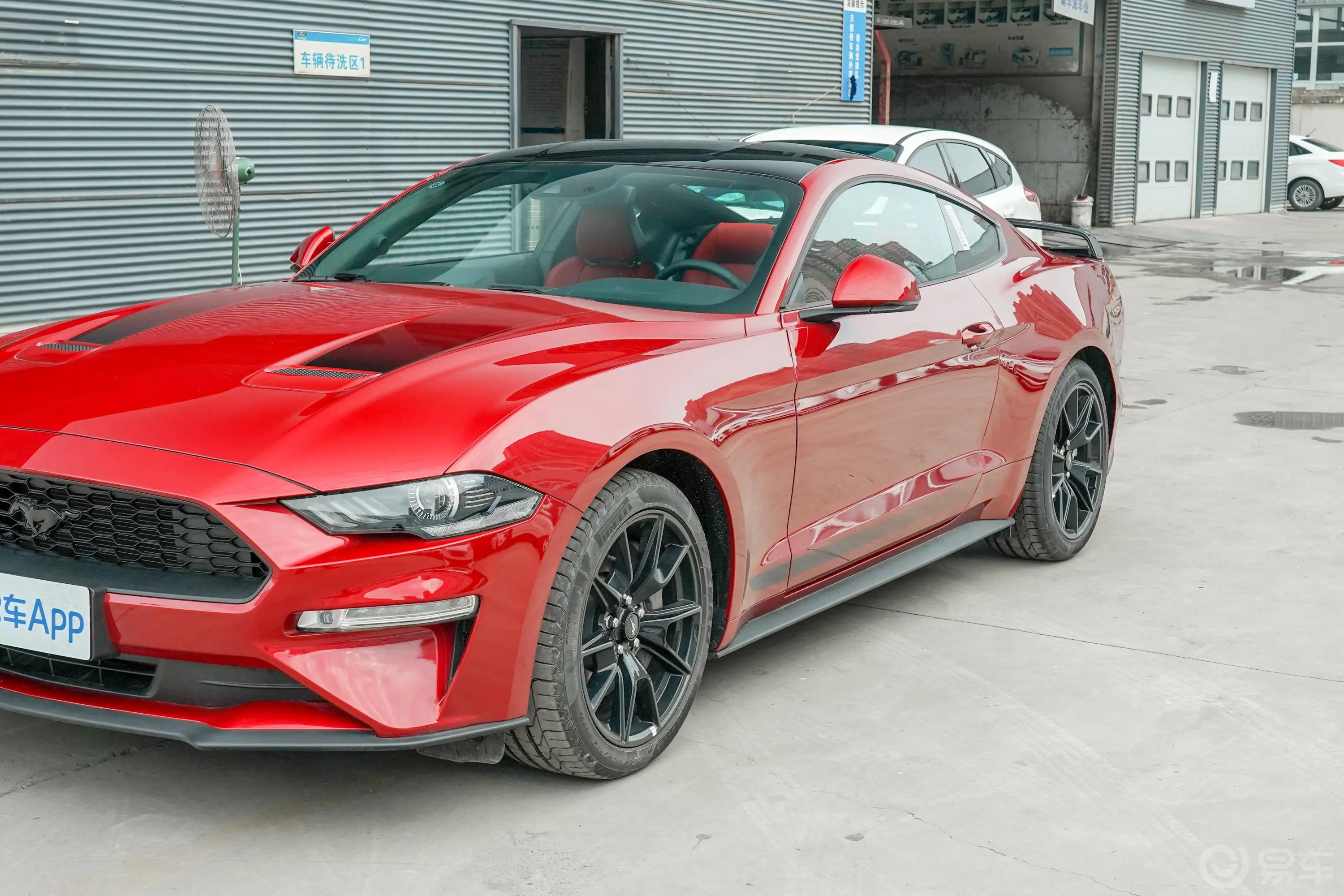 Mustang2.3L EcoBoost 黑曜魅影特别版外观