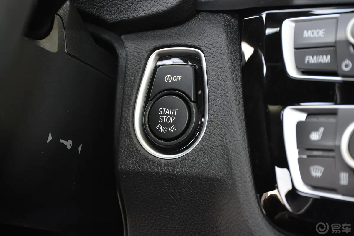 宝马3系GT330i M运动曜夜版钥匙孔或一键启动按键