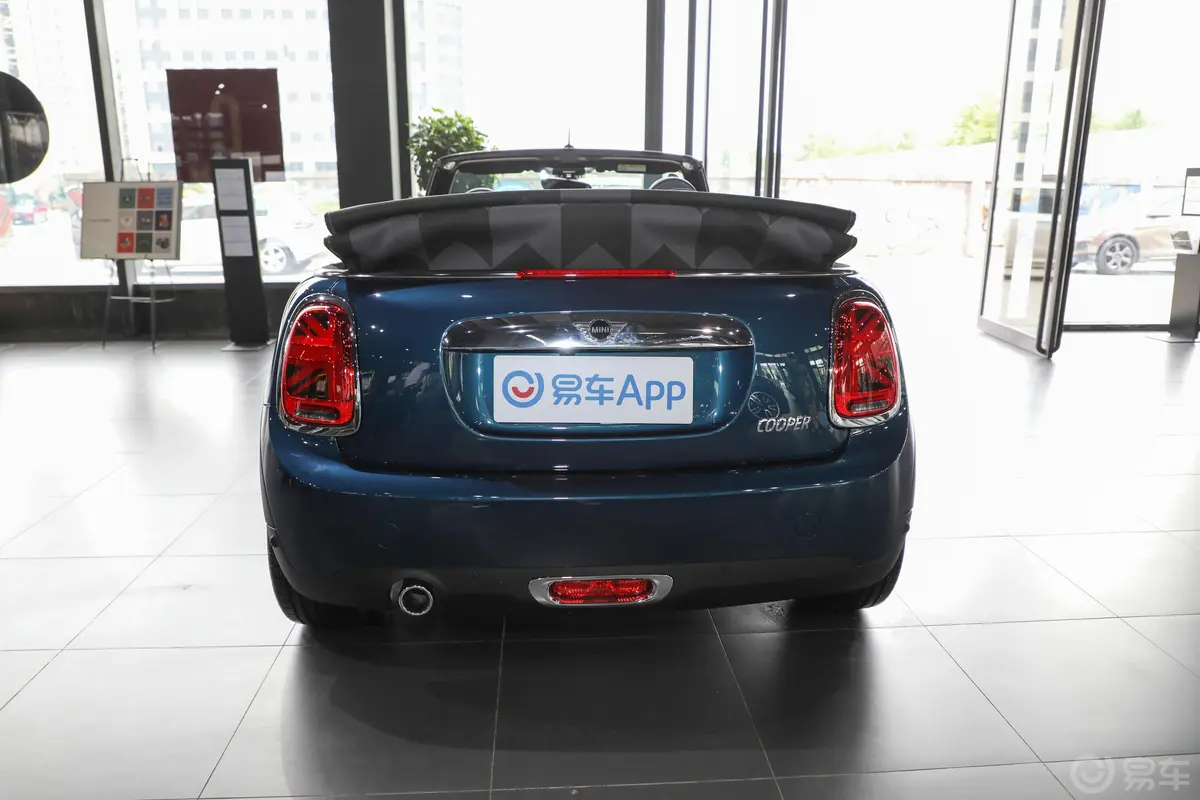 MINI CABRIO1.5T COOPER CABRIO Sidewalk正后水平