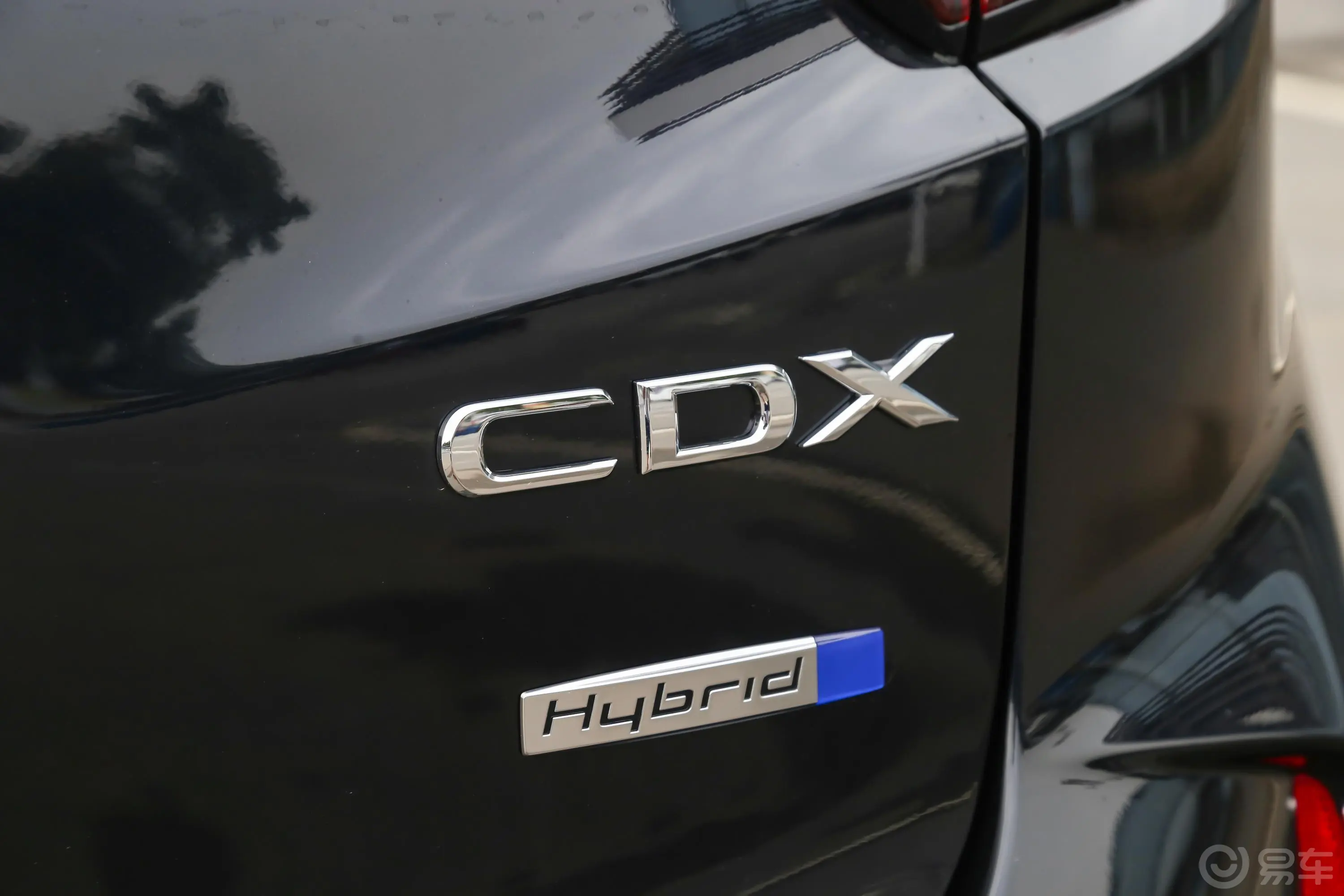 讴歌CDX2.0L 两驱 质享版Hybrid外观