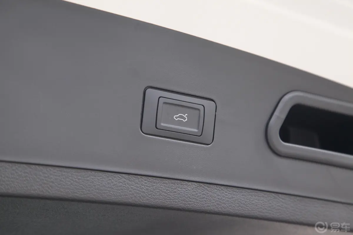 汉腾X7X7S 1.5T 手动 豪华型 国VI电动尾门按键（手动扶手）