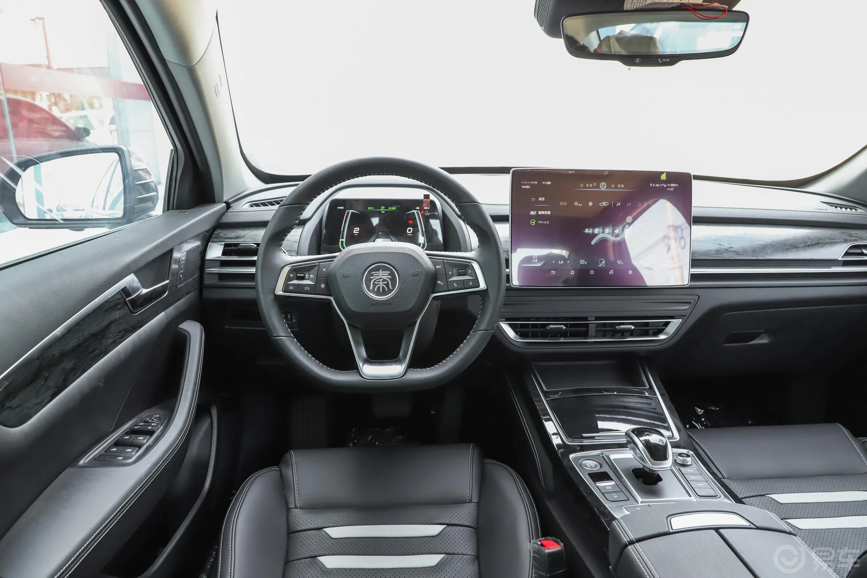 秦Pro新能源EV 超能版 高功率版 智联领耀型驾驶位区域