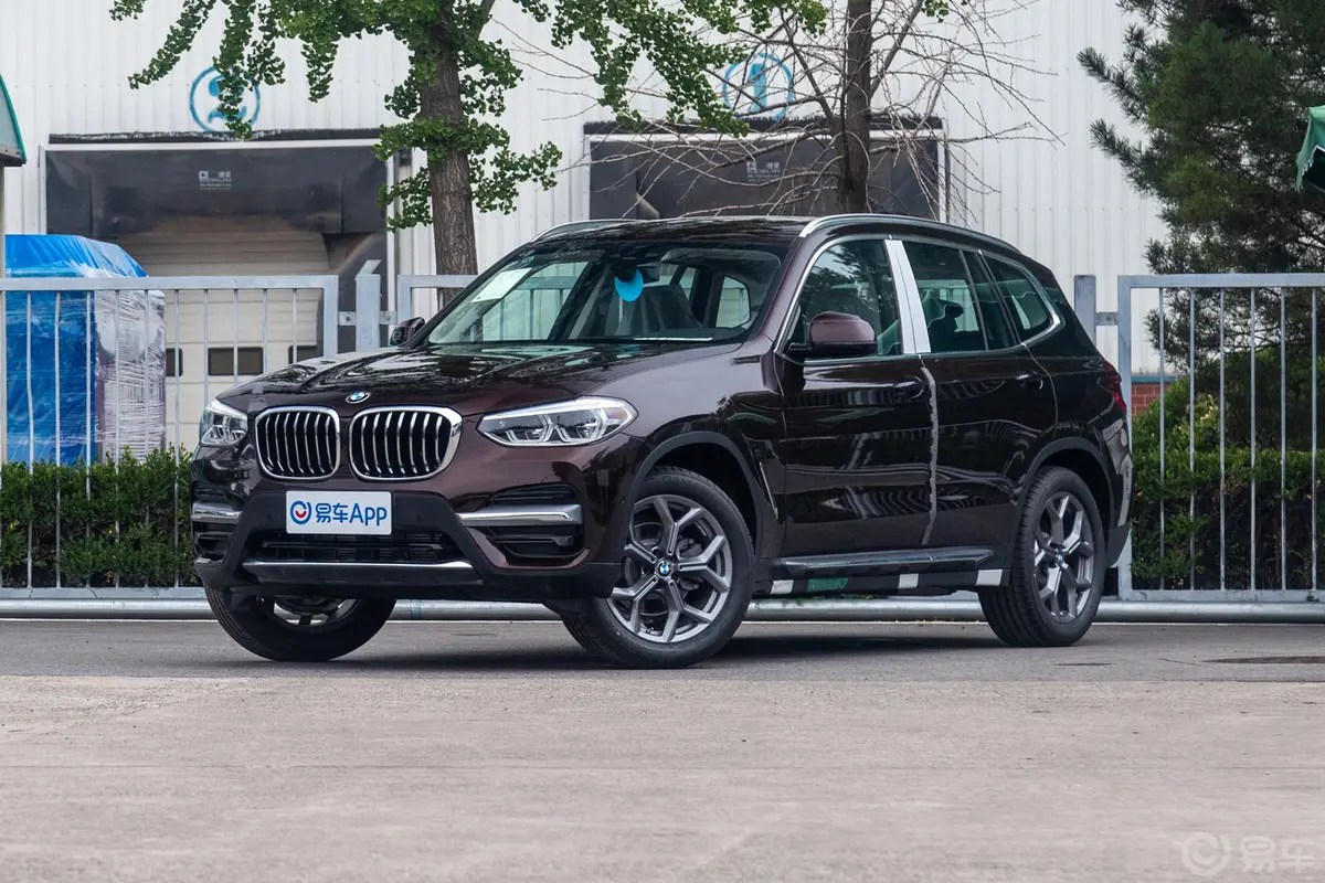 宝马X3xDrive 28i 豪华套装外观