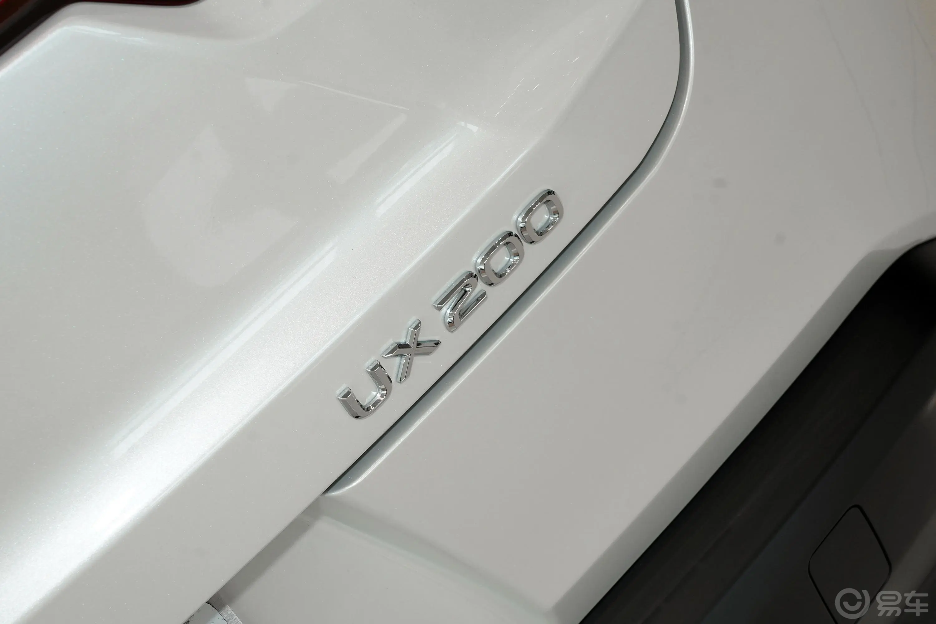 雷克萨斯UX200 特别版外观