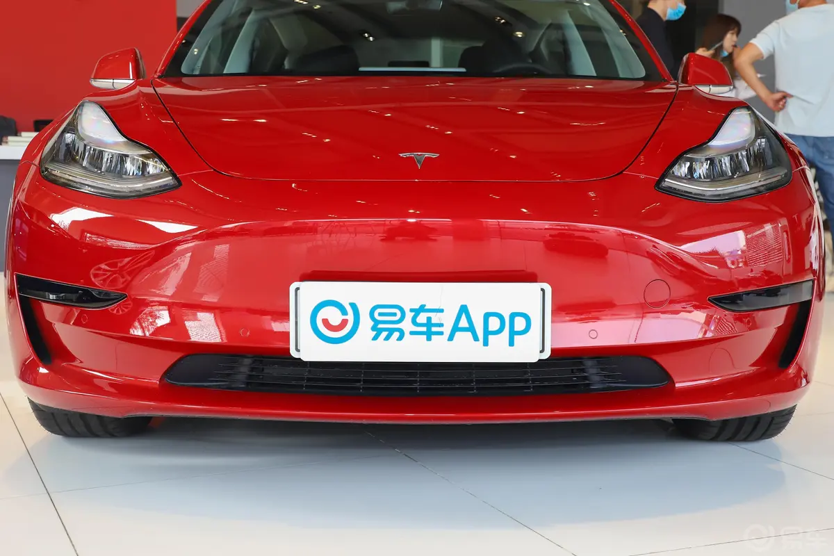 Model 3标准续航后轮驱动升级版外观